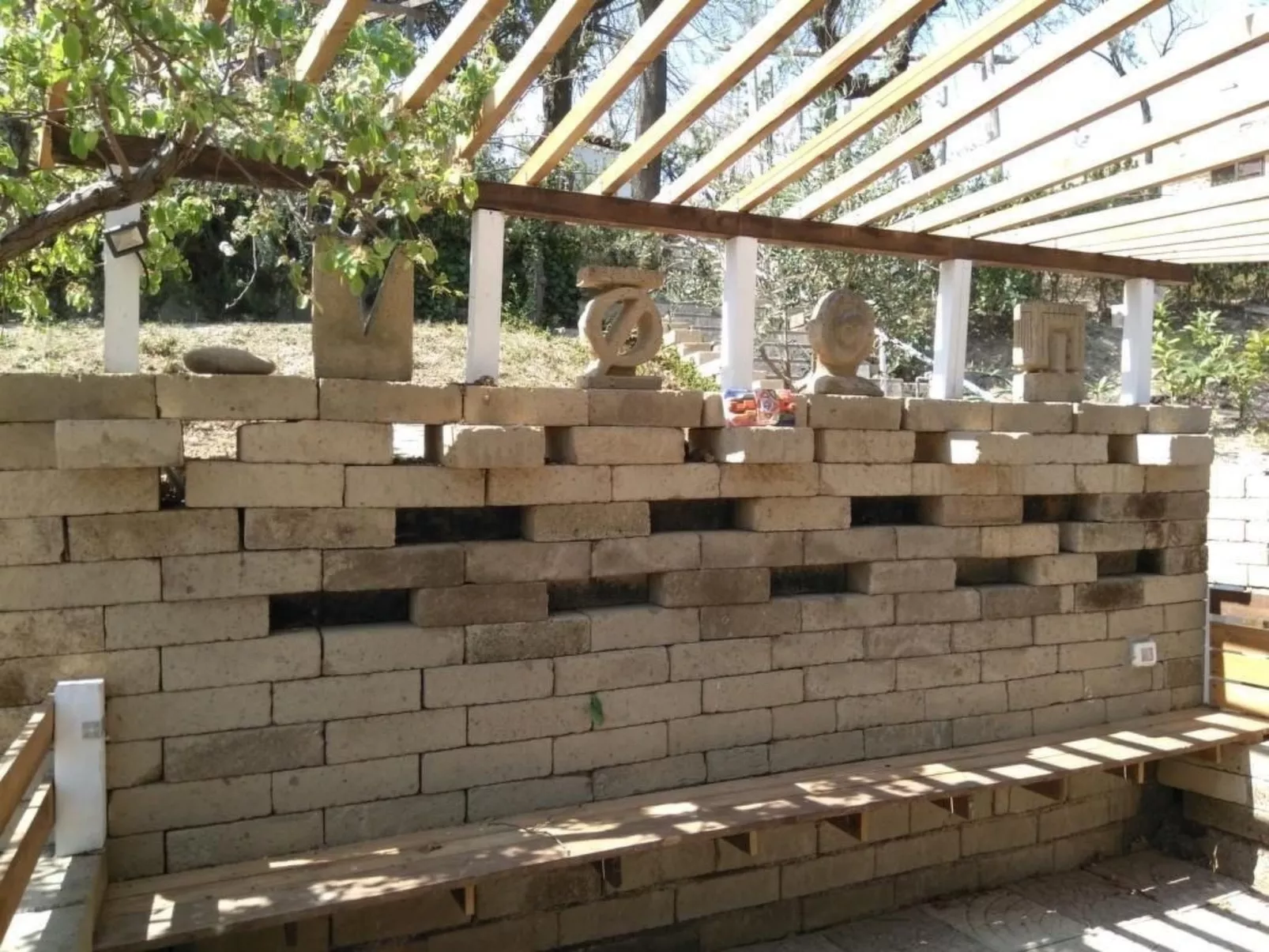 Studio  BUBO  - Pool - Ausblick- Kunst-Buiten