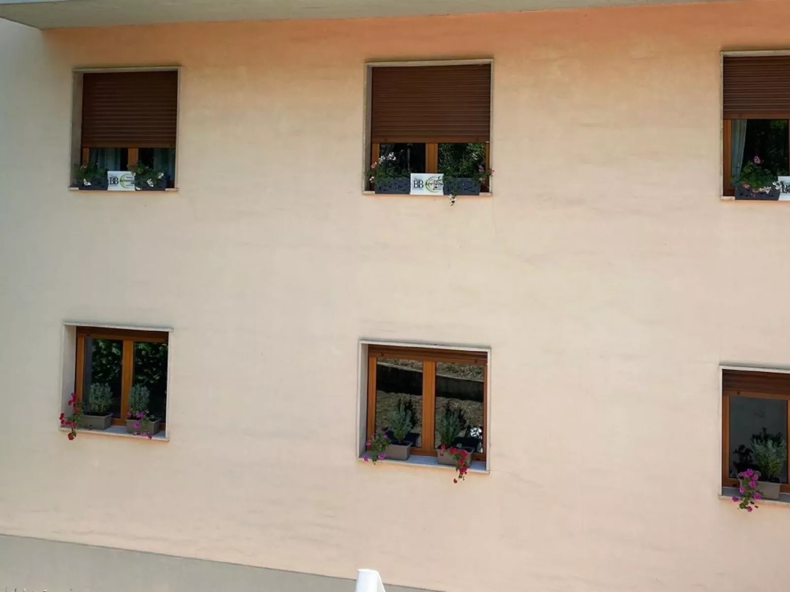 Casa Armonia Studios mit Balkon Sulmona Zentrum-Buiten