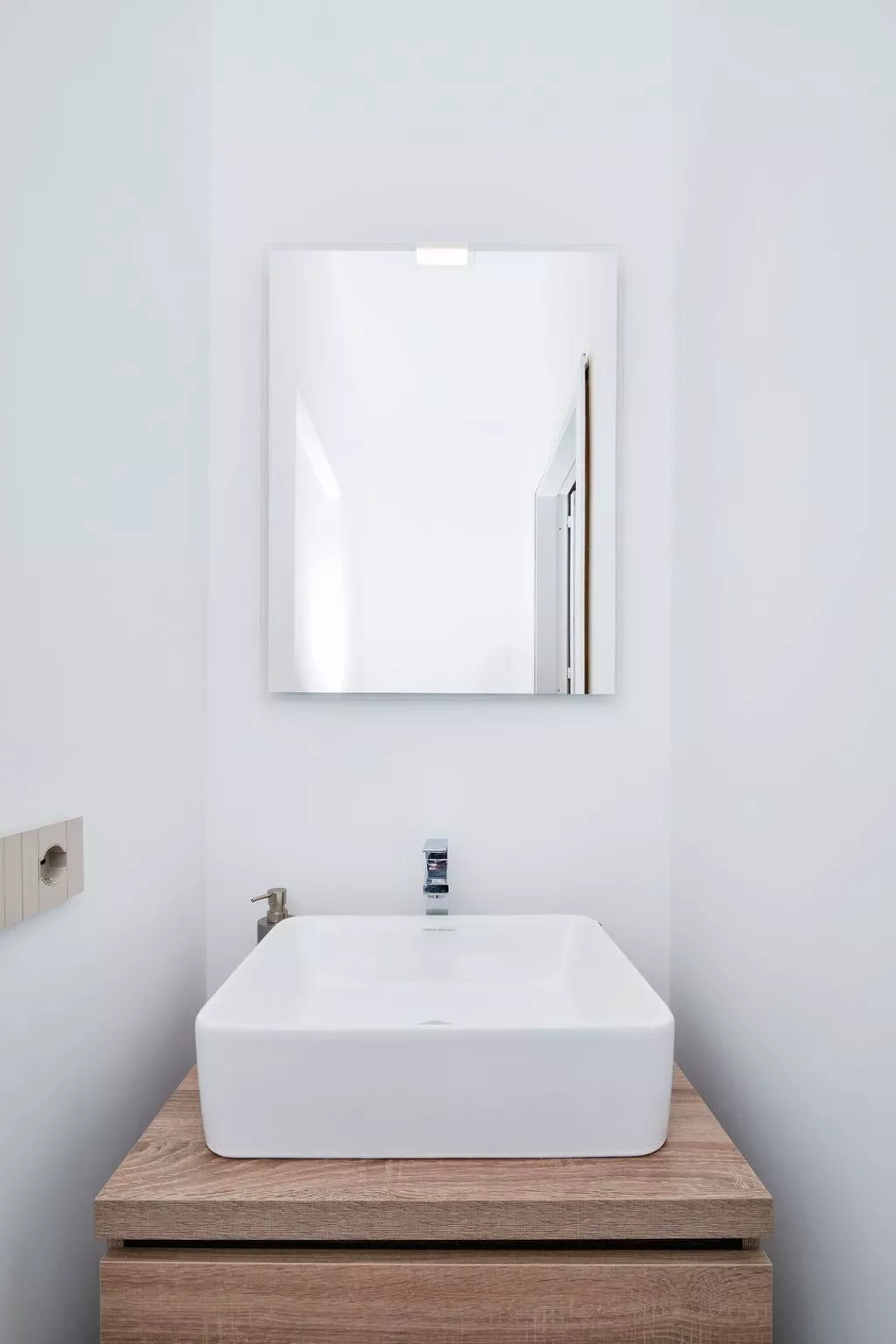 Villa Teti, mit Schwimmbad und in der Nähe des Strandes-Image-tags.info