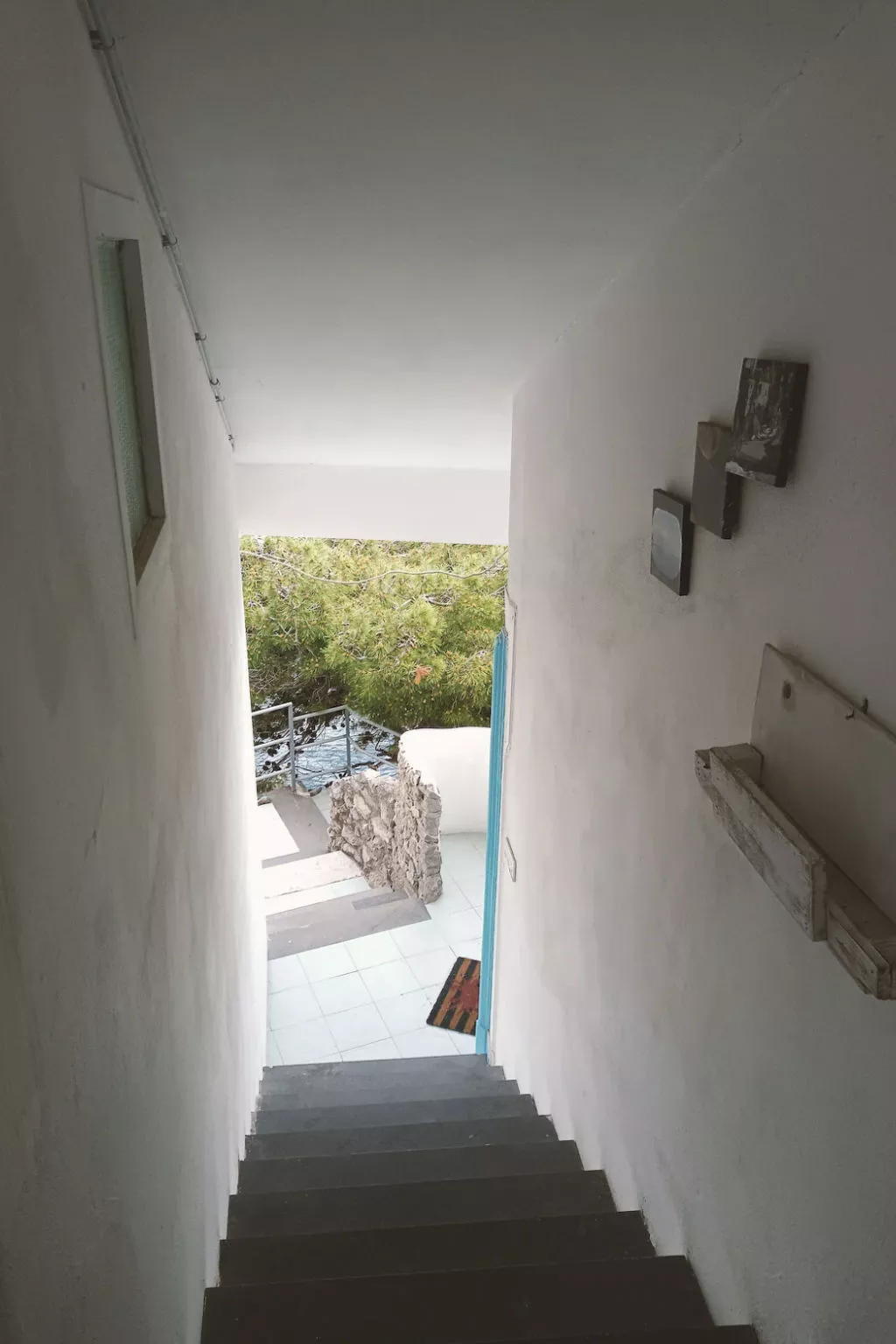 Villa auf einer natürlichen Klippe mit Blick auf das Meer, nur wenige Schritte-Image-tags.info