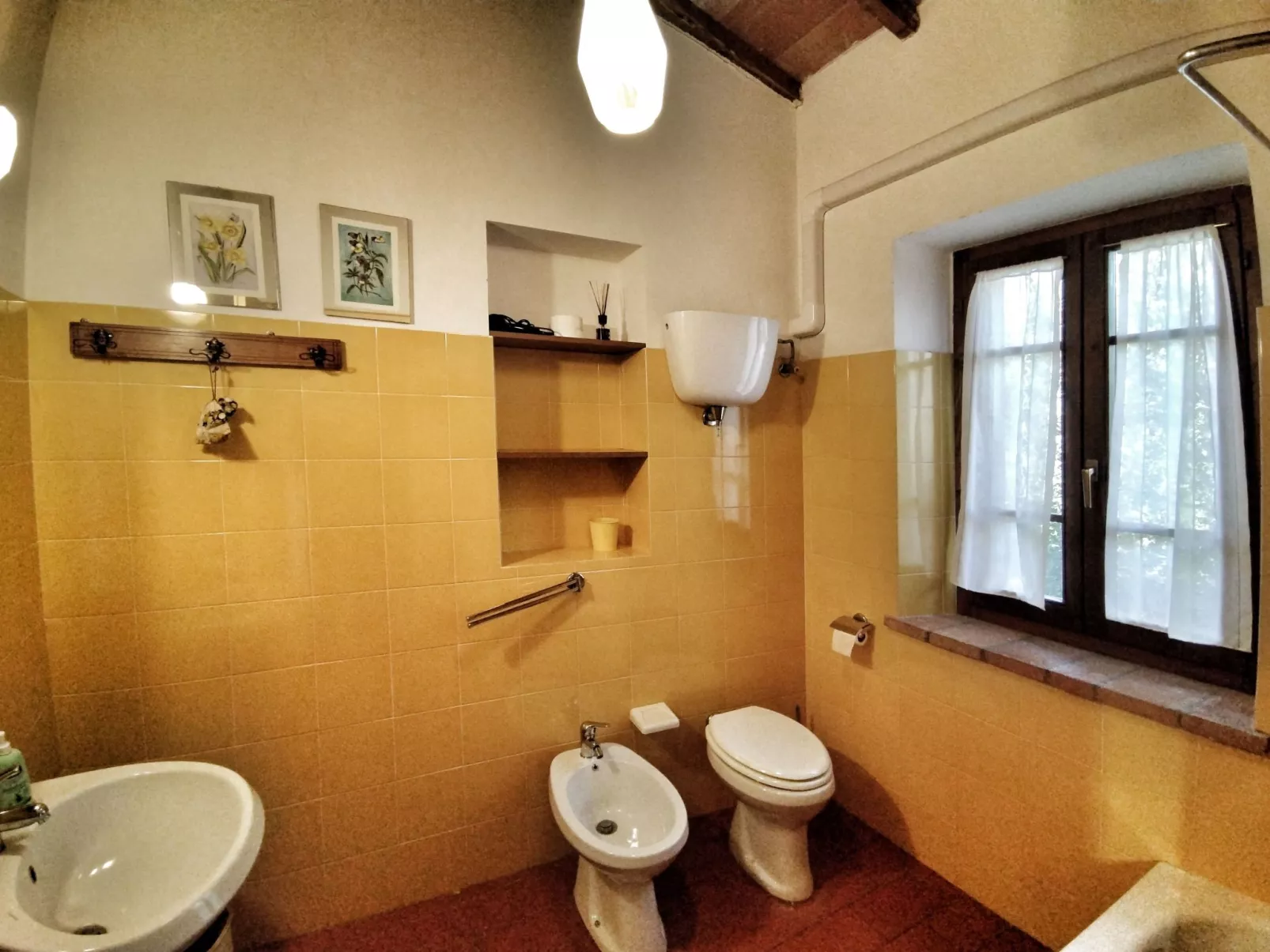 Il Mandorlo für 8 Personen-Image-tags.info