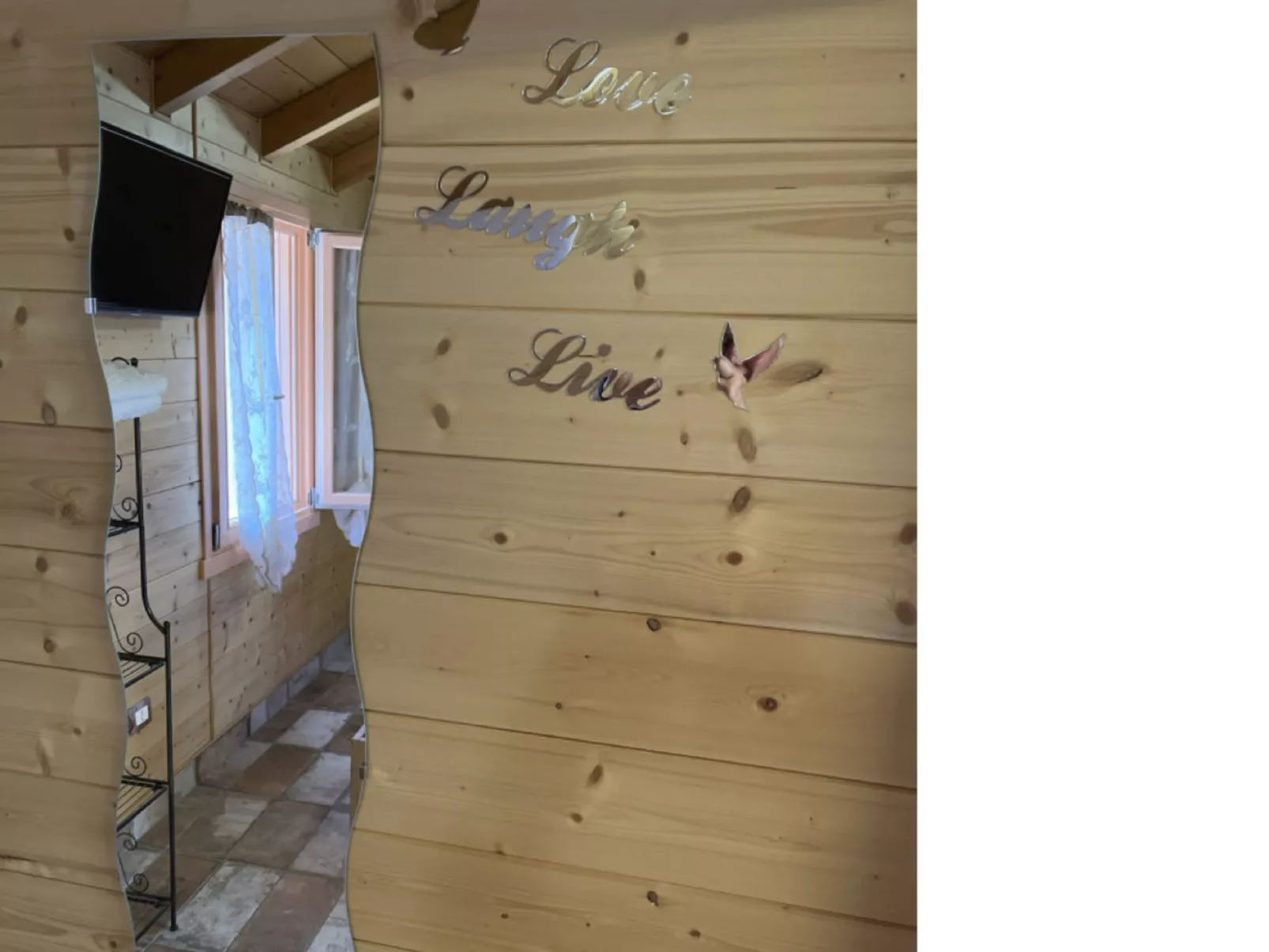 'Vindemia la salmon-Buiten