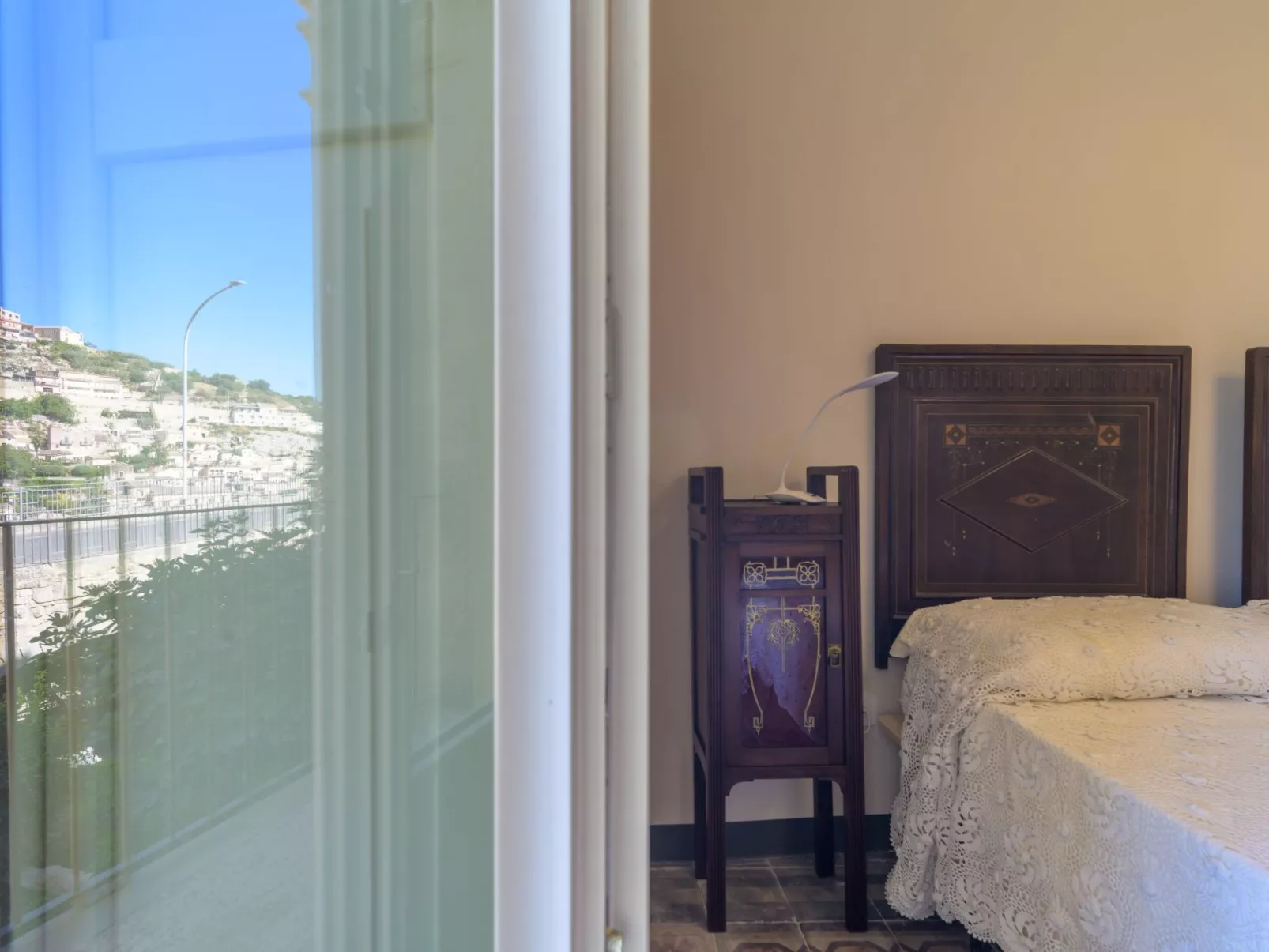 'Casa degli Archi-Image-tags.info