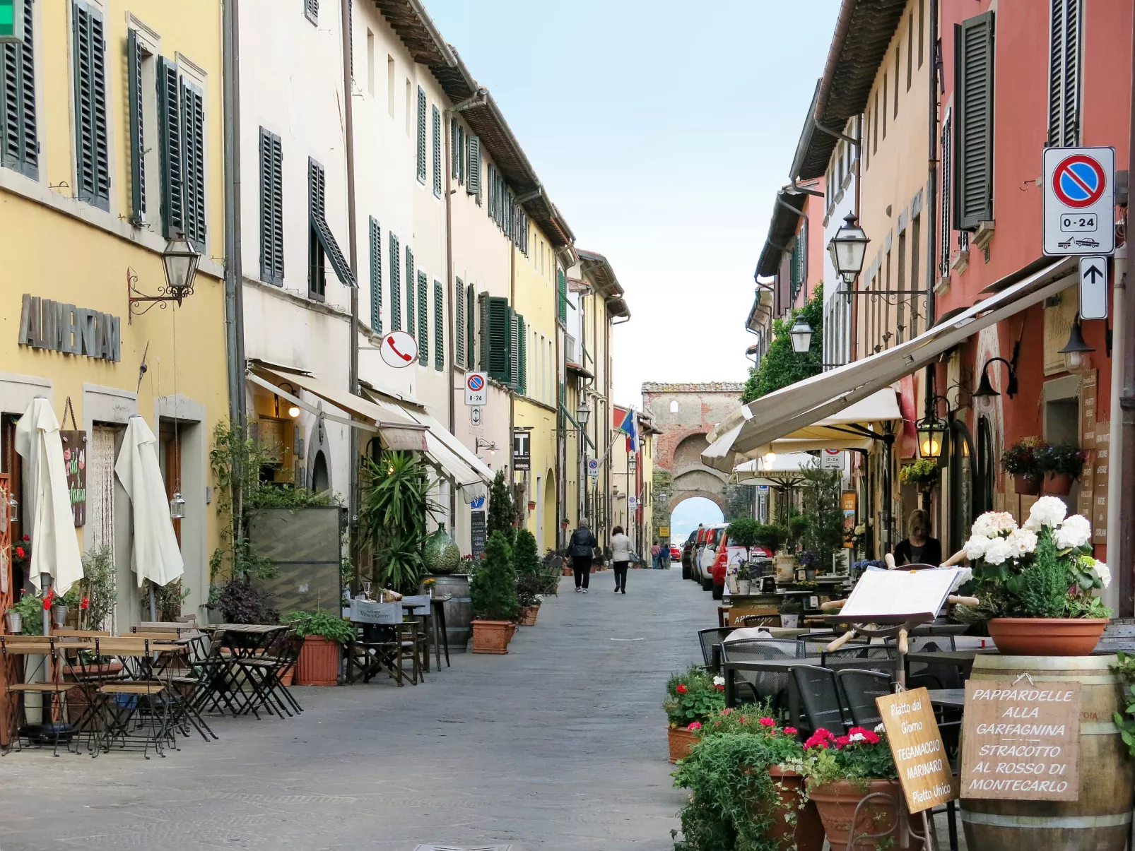 La Valinfiore Luxuswohnung mit Pool-Omgeving