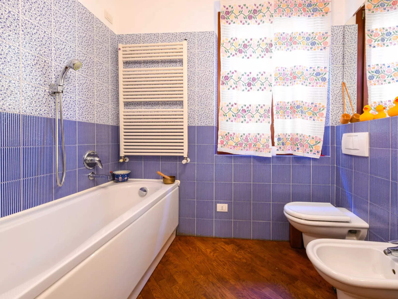 'Silvia2' mit privatem Balkon-Binnen