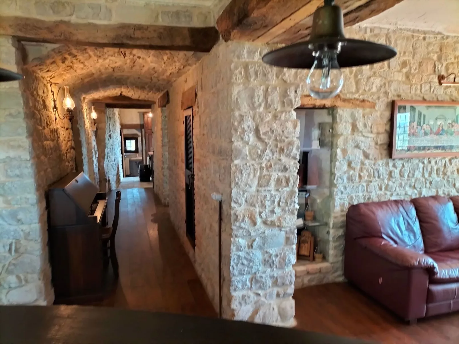 Große Wohnung mit Blick von den Bergen bis zum Meer-Binnen