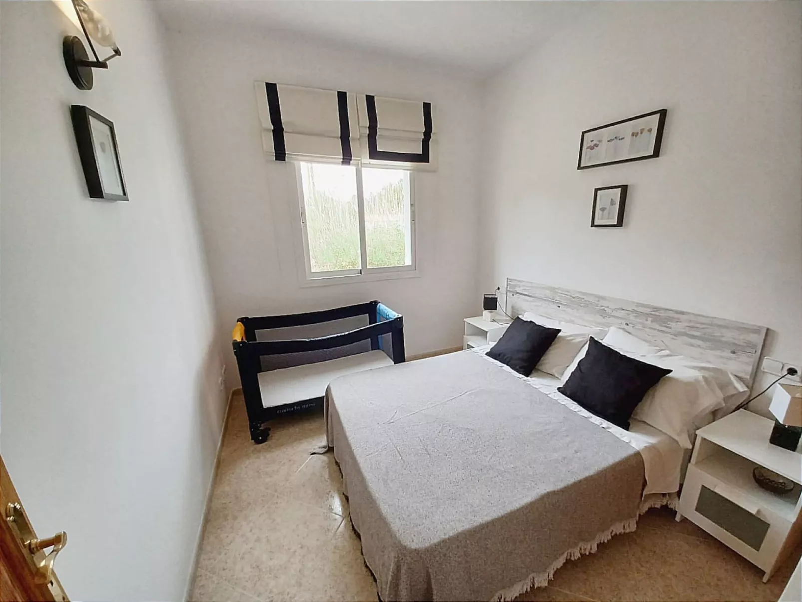 Villa "Estel" mit eigenem Schwimmbad-Image-tags.info