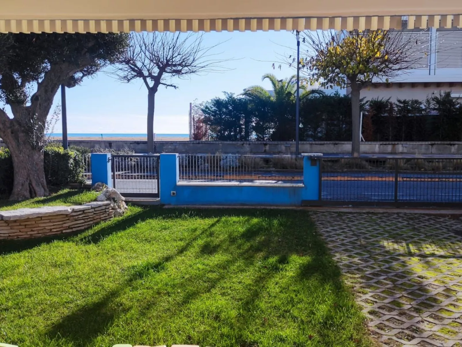 App. "Villa Miami B" mit Terrasse im Erdgeschoss-Buiten