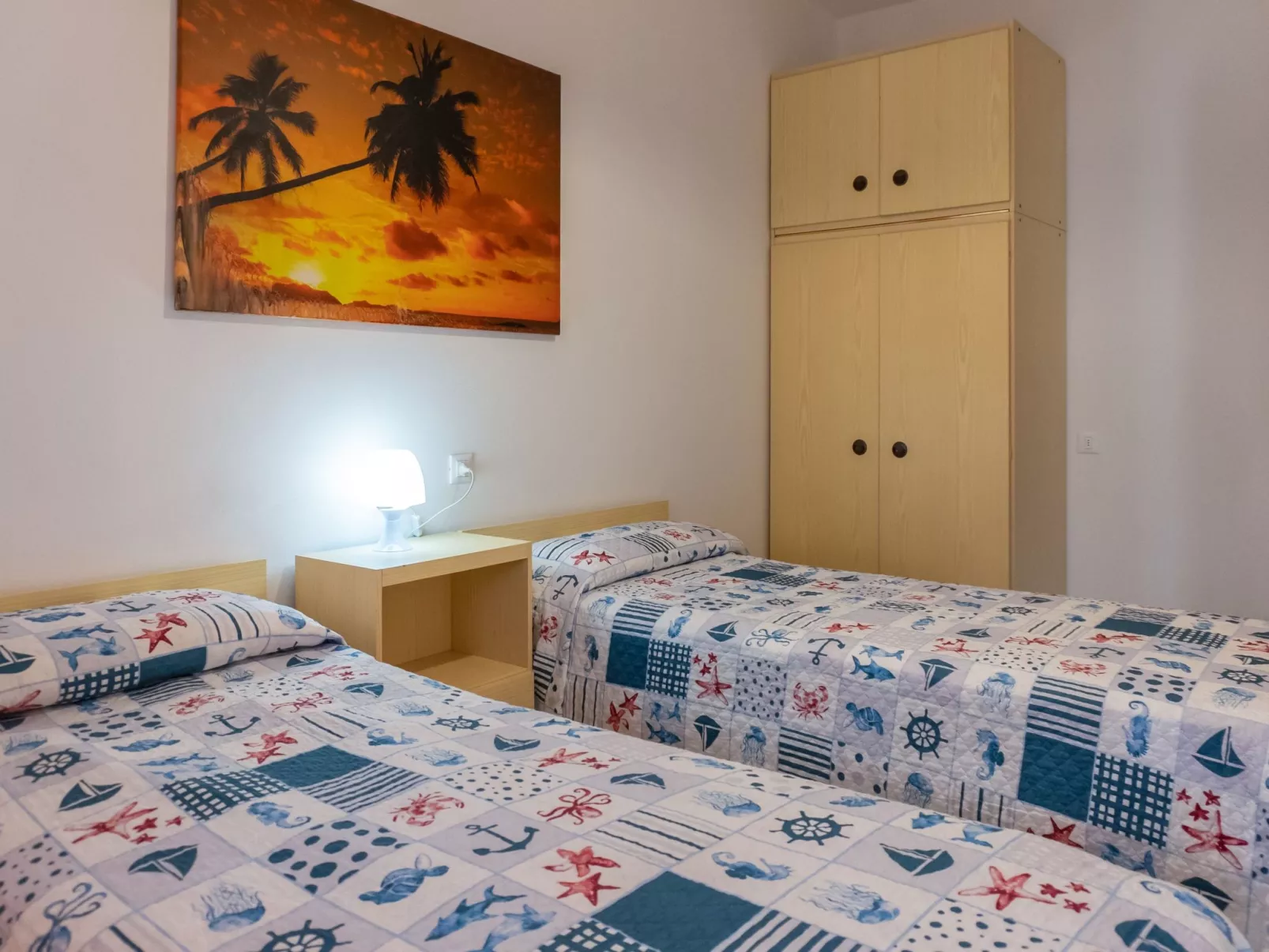 "Ollimpia 82" - Binnen