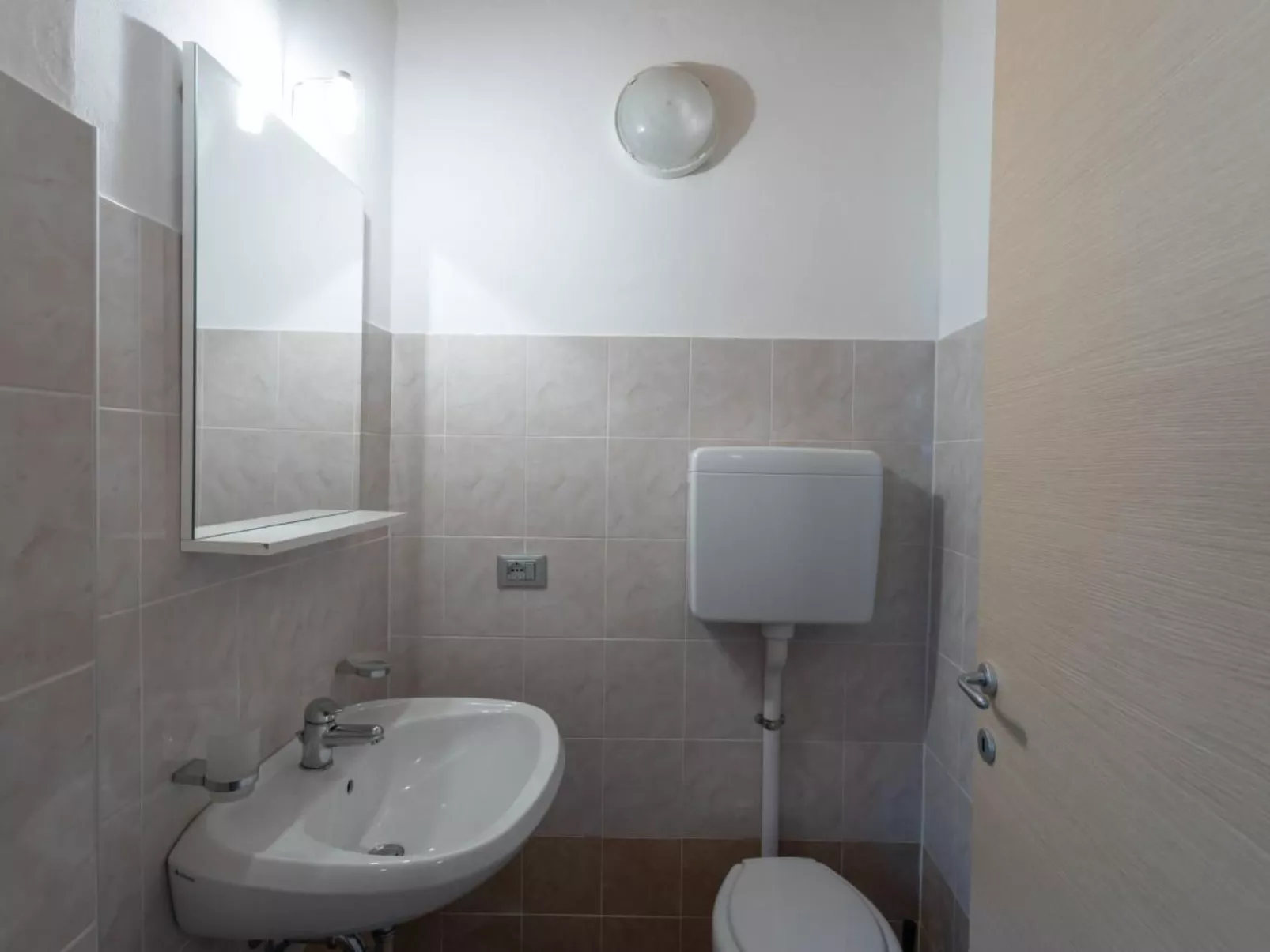 Wohnung 'Genf' mit Blick aufs Wasser-Image-tags.info