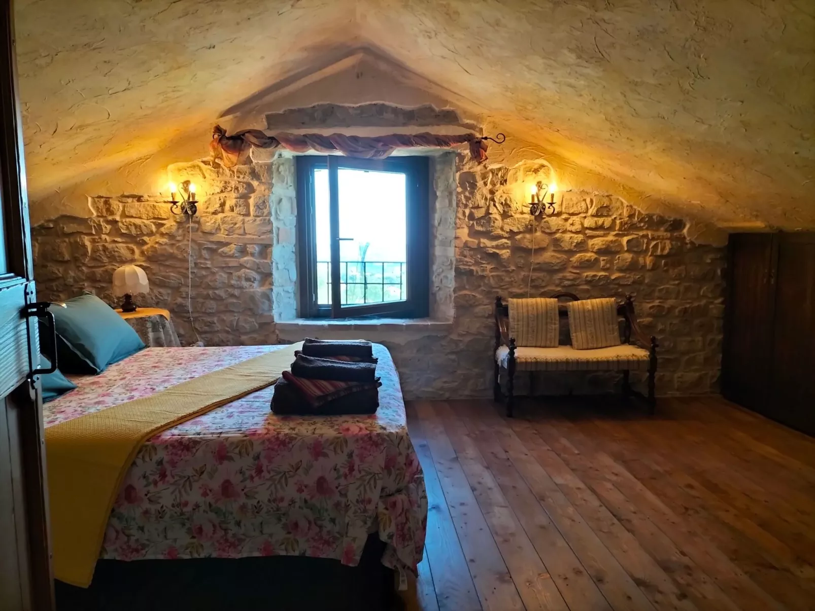 Charmante Wohnung, einzigartiges Panorama-Binnen