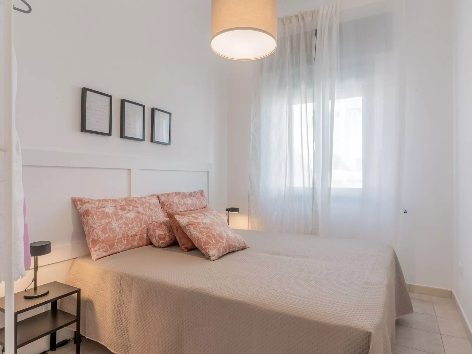 Olympus-Haus-Image-tags.info