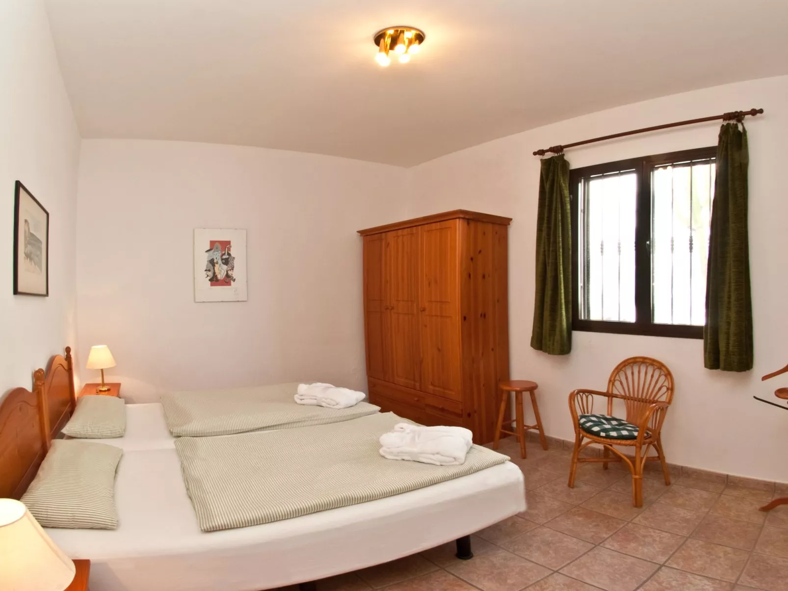 In Costa Teguise mit Privatem Pool - Binnen