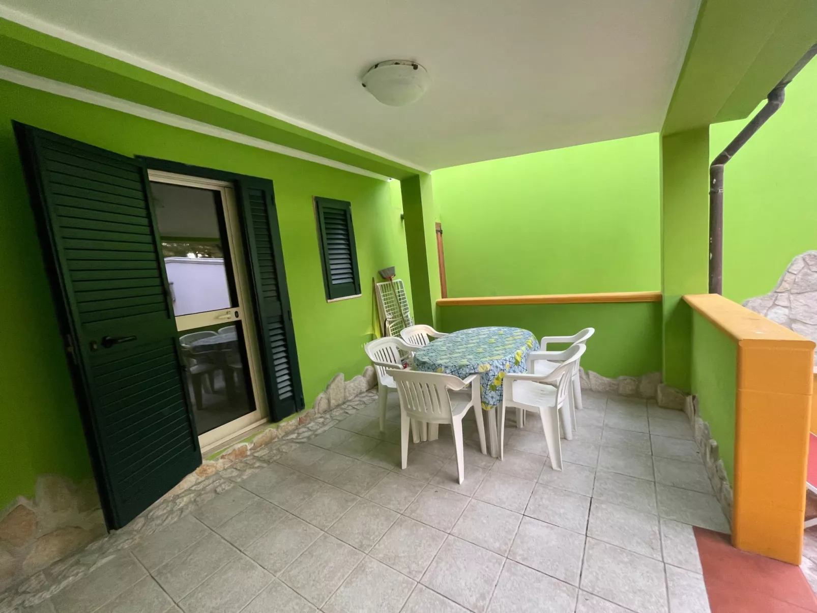 'Carla Gold' mit Wallbox-Image-tags.info