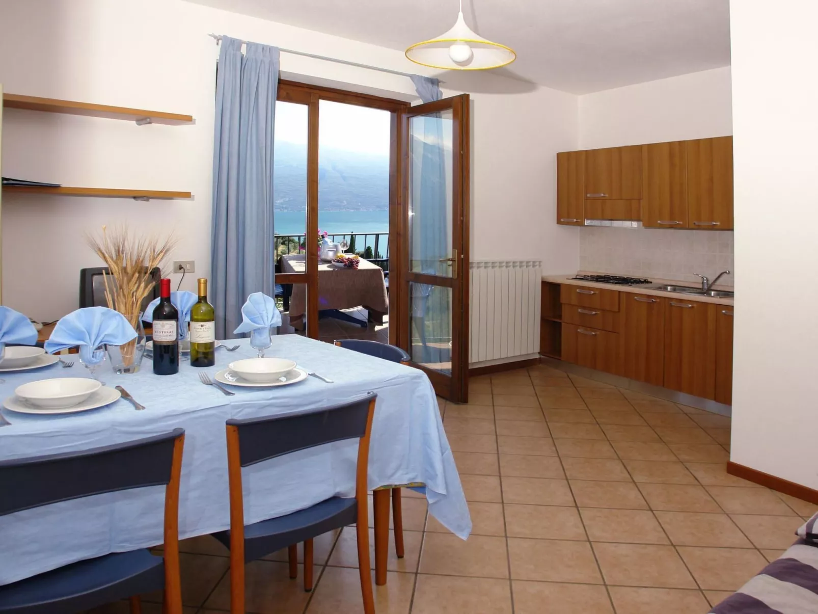Zweizimmerwohnung mit Seeblick - Binnen