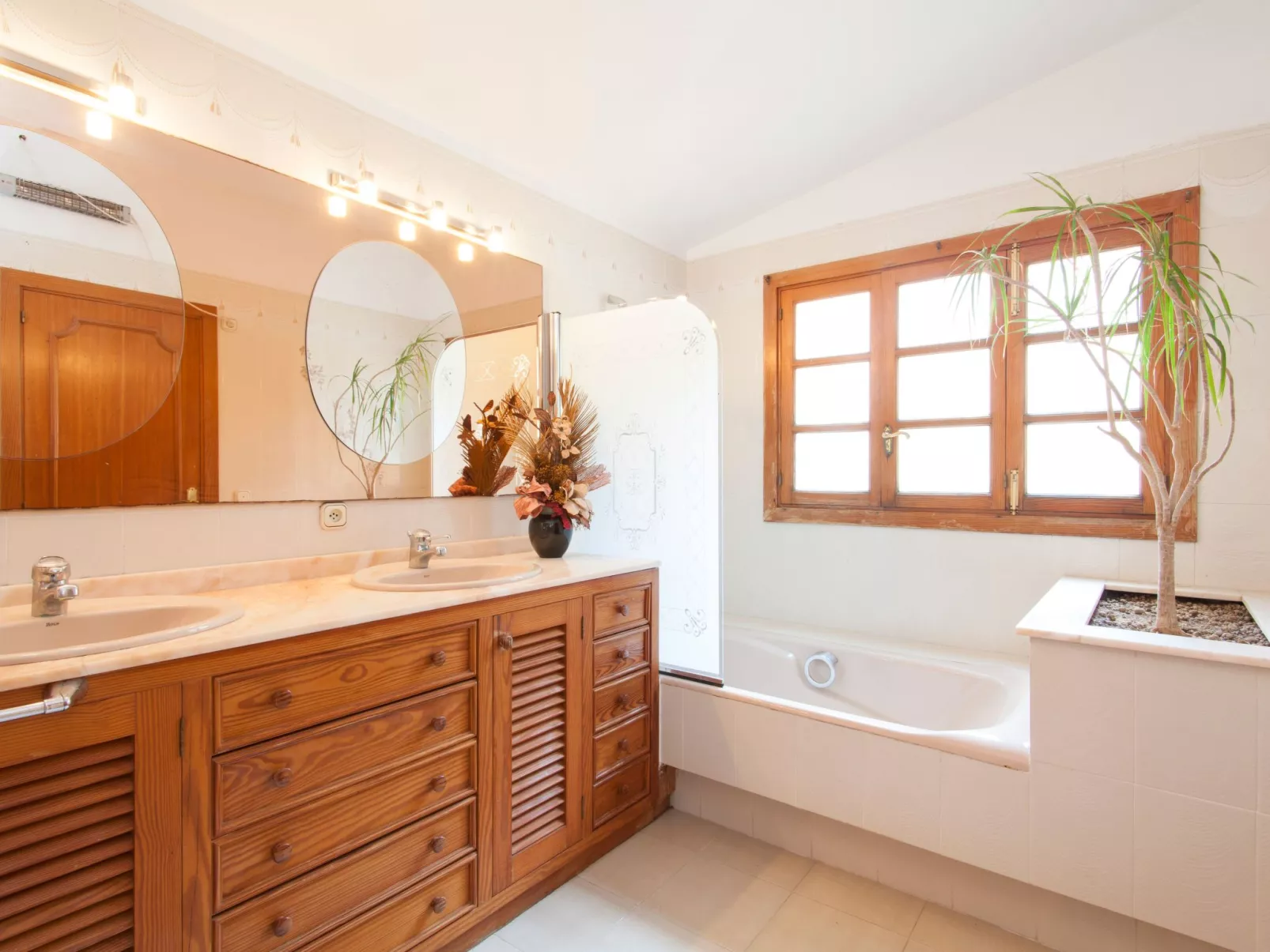 Ferienvilla "Costa d'en Blanes".-Image-tags.info