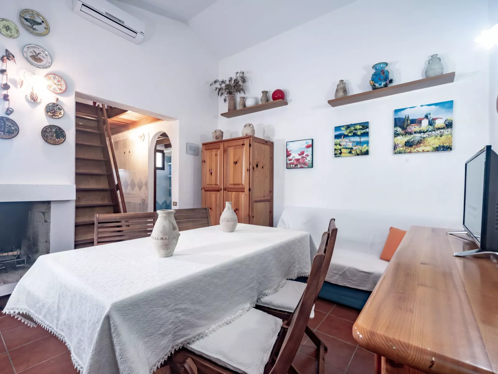 Gepflegtes Ferienhaus in Laufnähe zum Strand und mit gehobener Ausstattung-Binnen