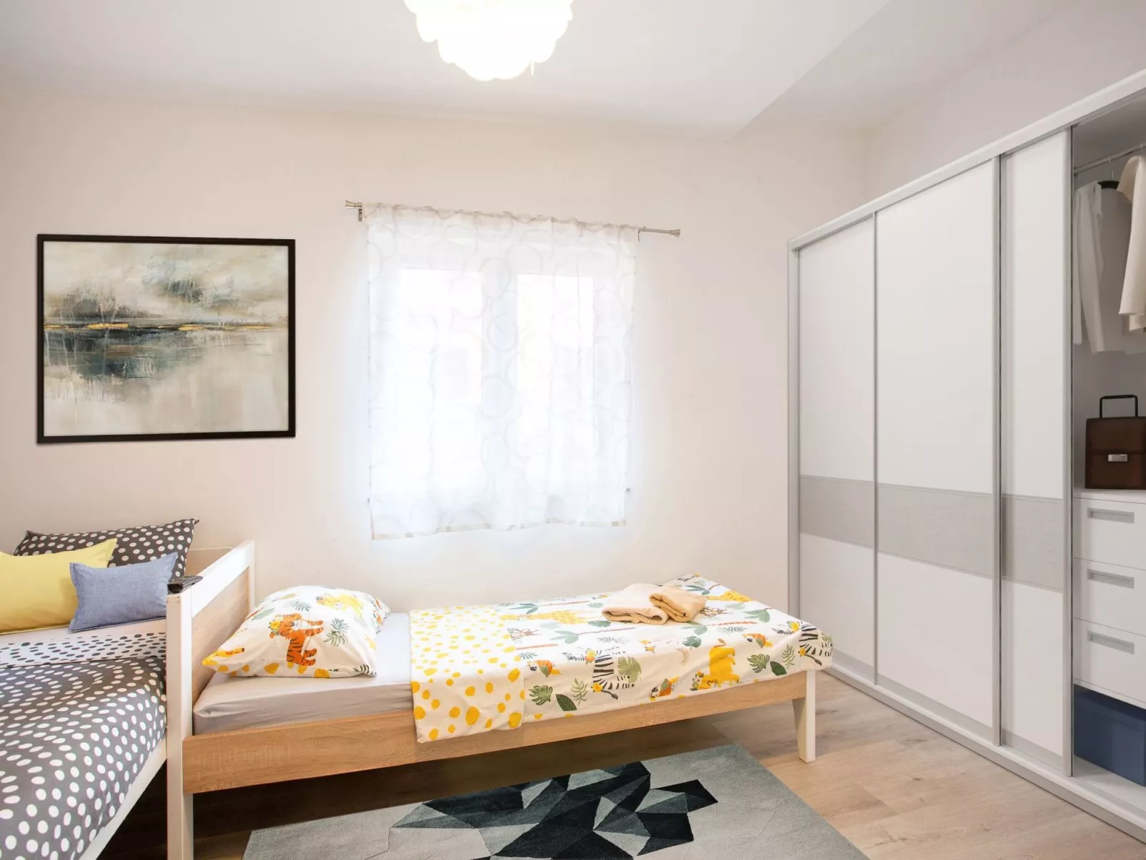 2-Schlafzimmer-Wohnung mit gemeinsamem Schwimmbad-Image-tags.info