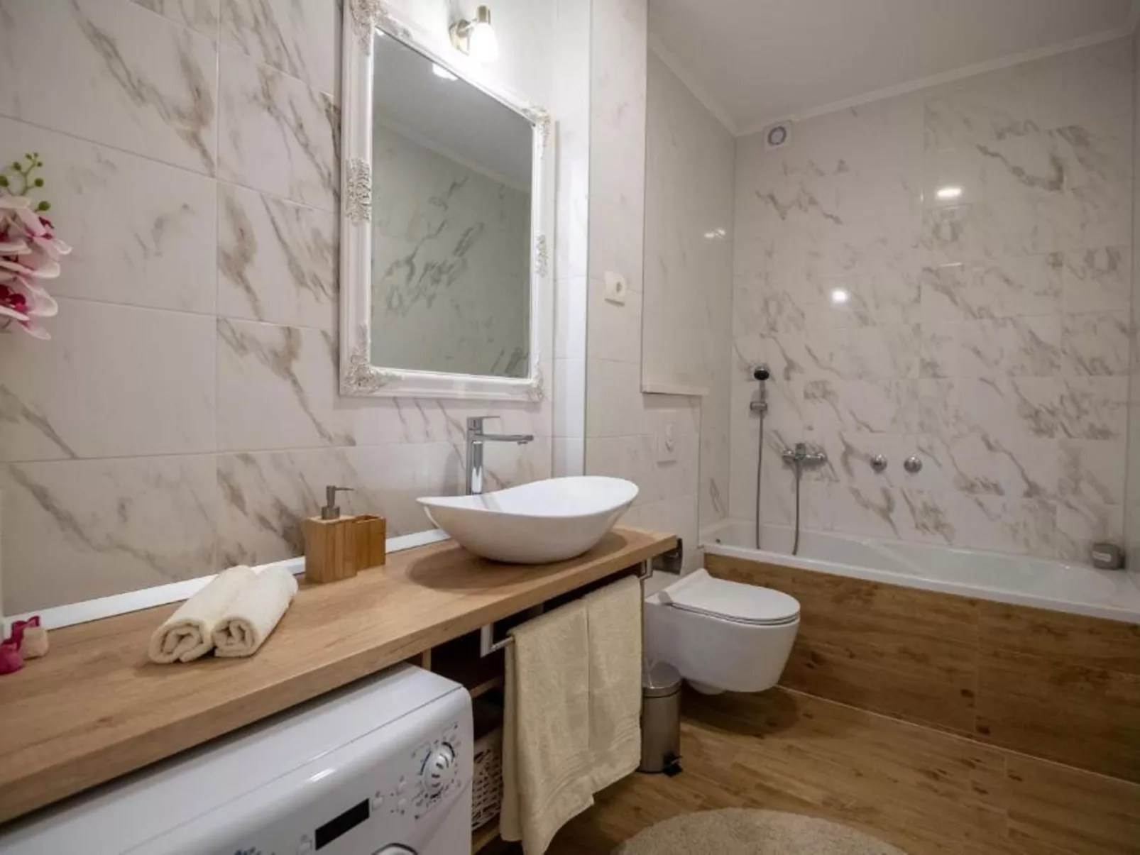 "Paola" mit eigenem Pool-Binnen