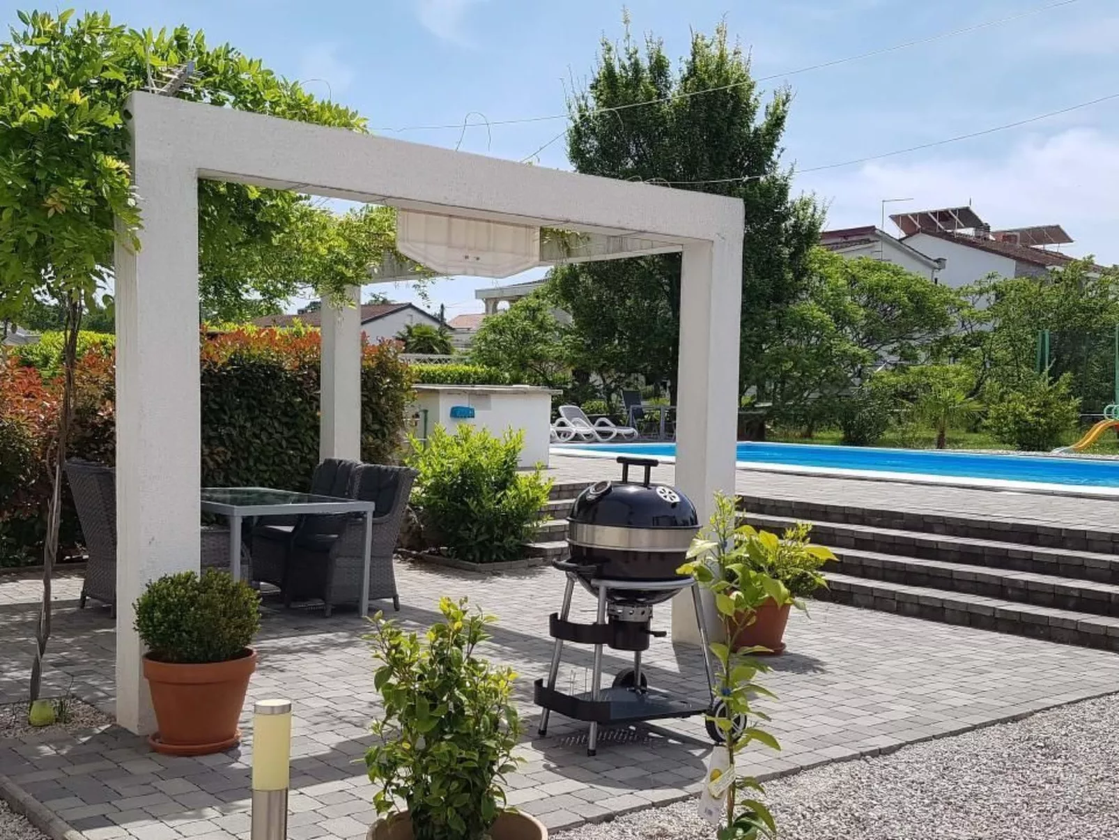 Mit Blick auf das Wasser-Buiten