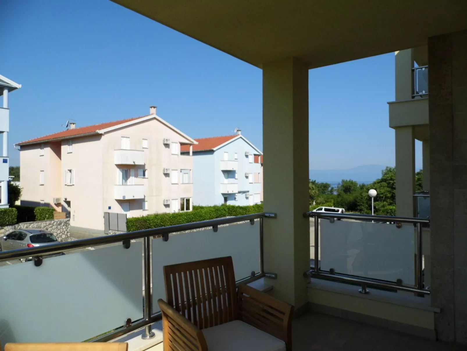 Modernes Apartment mit teilweisem Meerblick-Buiten