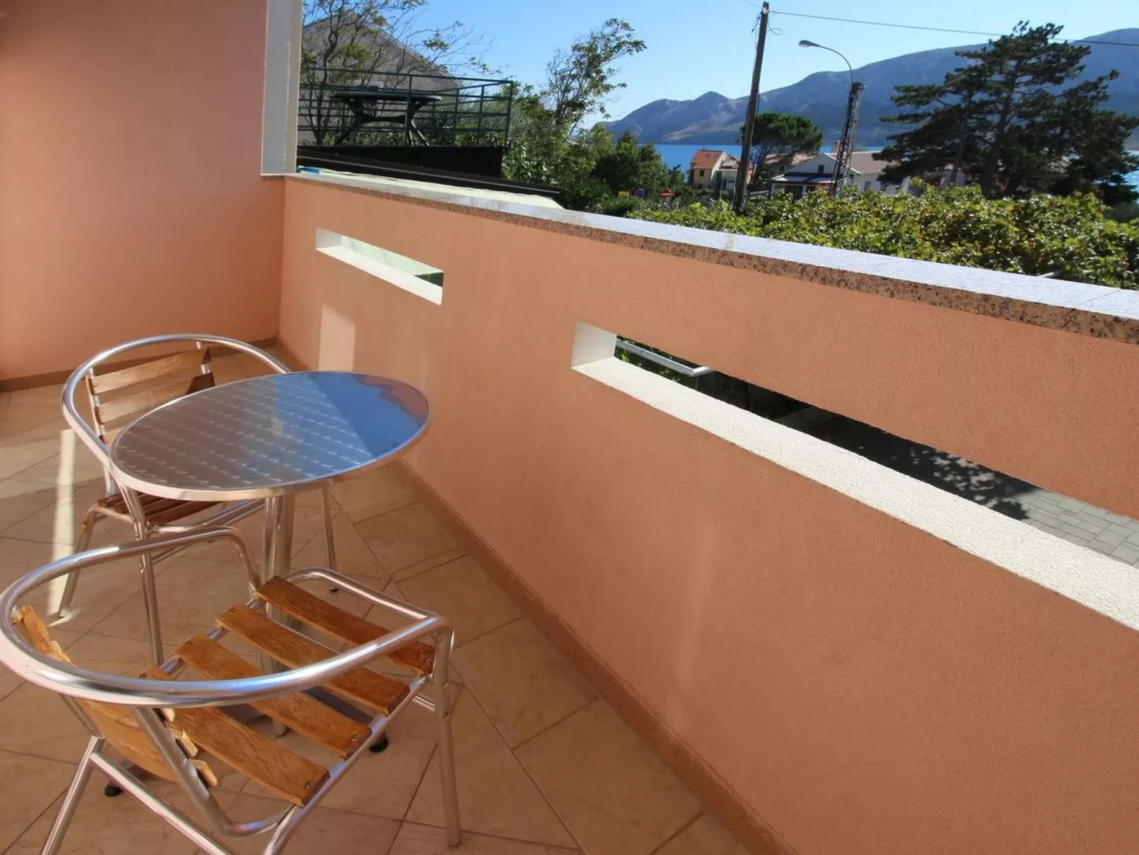 In Baška mit Eigenem Balkon-Binnen