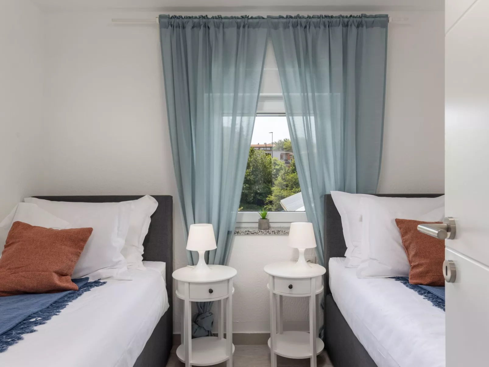 Modernes Apartment in Crikvenica mit Gemeinschaftspool-Binnen