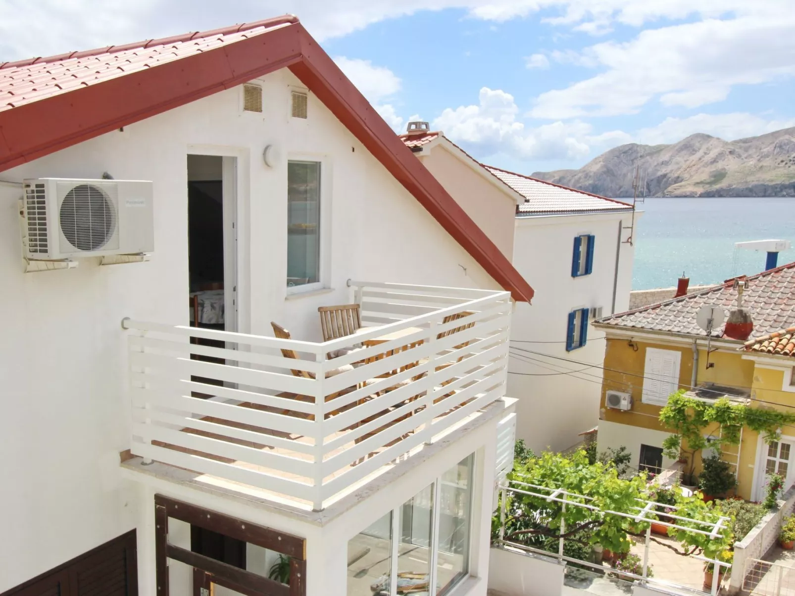 C. Silvija Bs-Buiten