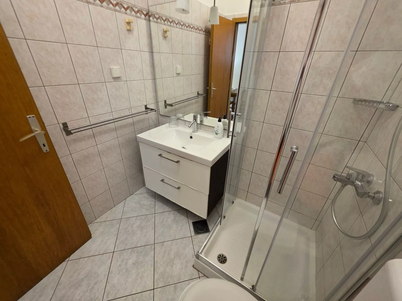 Studio-Apartment mit Terrasse-Binnen