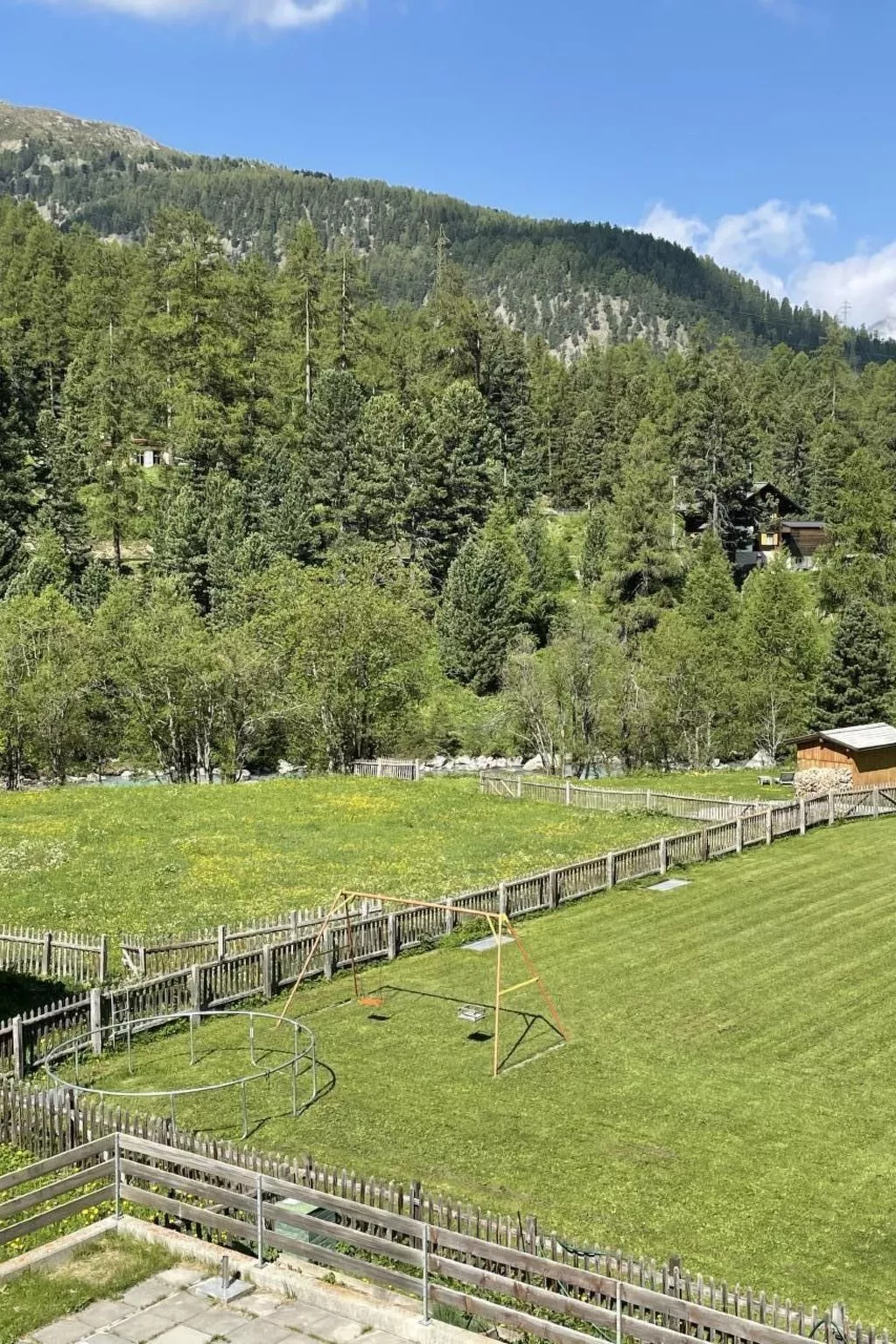 Chesa Islas, Wohnng 11-Buiten