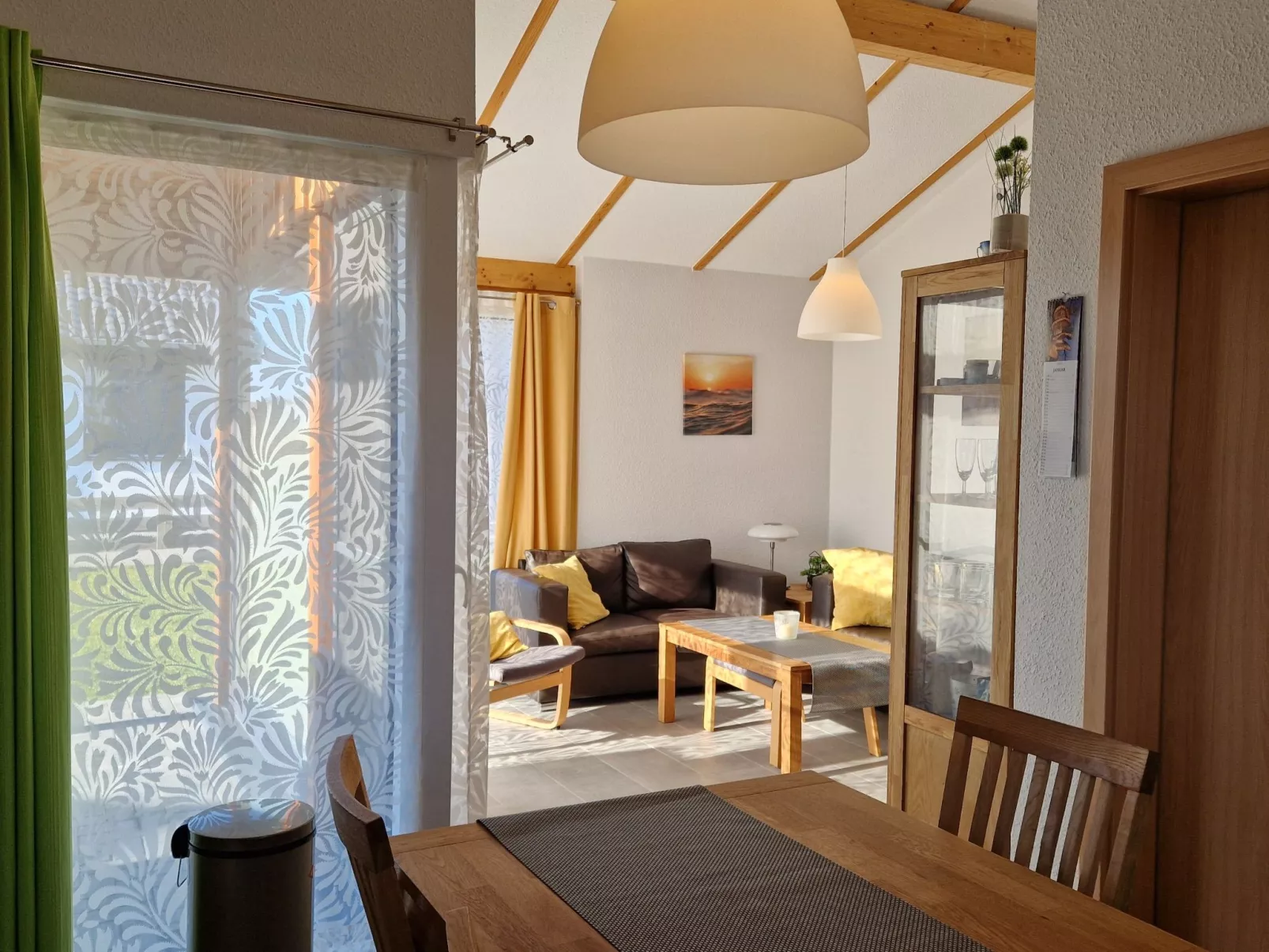 G8 freistehendes Ferienhaus mit Gartenhaus - Binnen