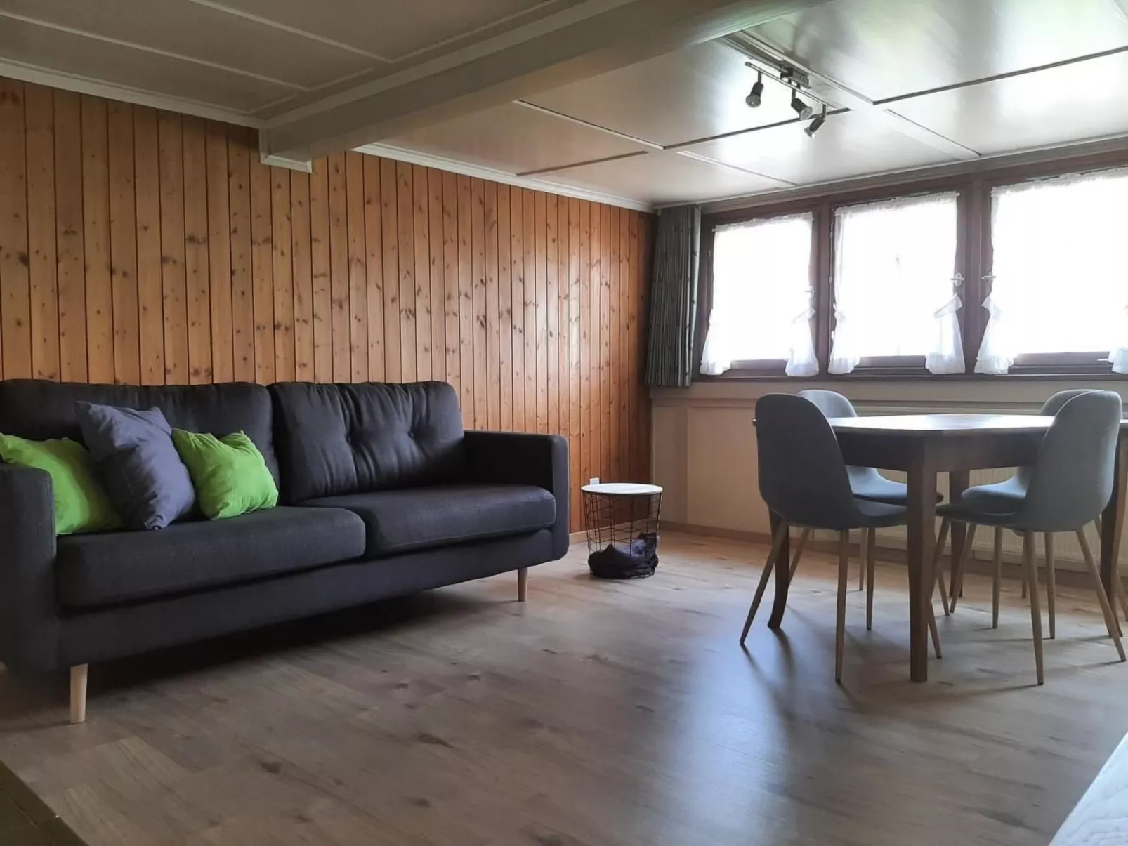 Auf dem Bauernhof-Binnen