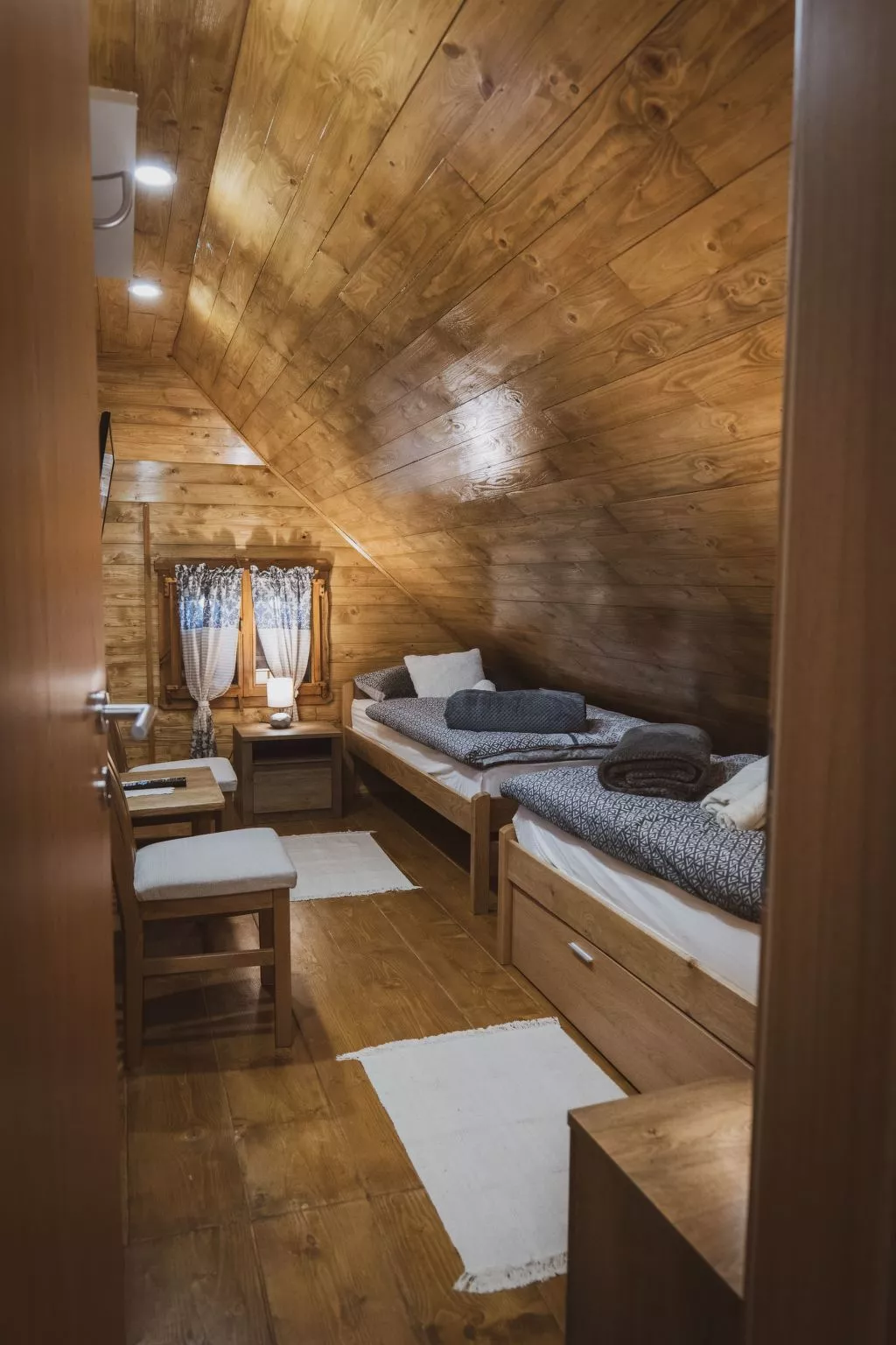 Lina-Image-tags.info