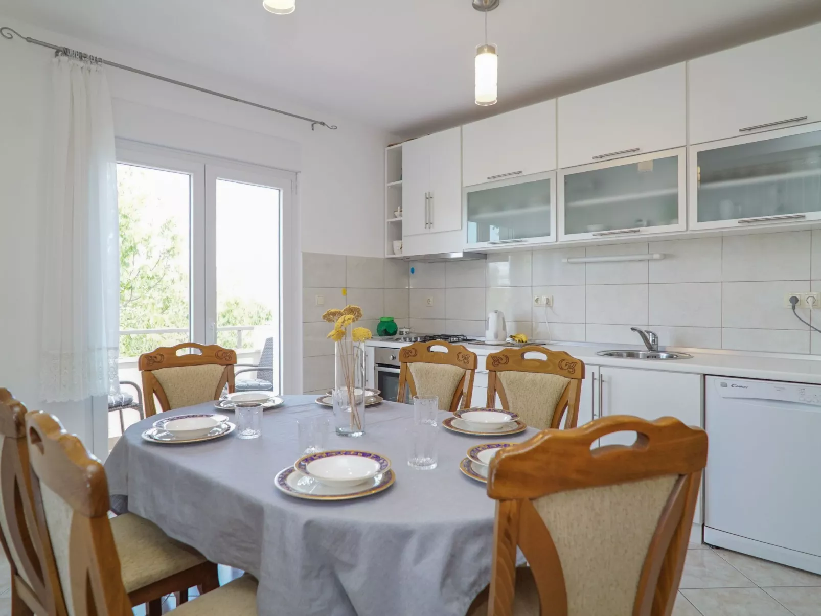 In der Nähe des Meeres und des Sees-Image-tags.info