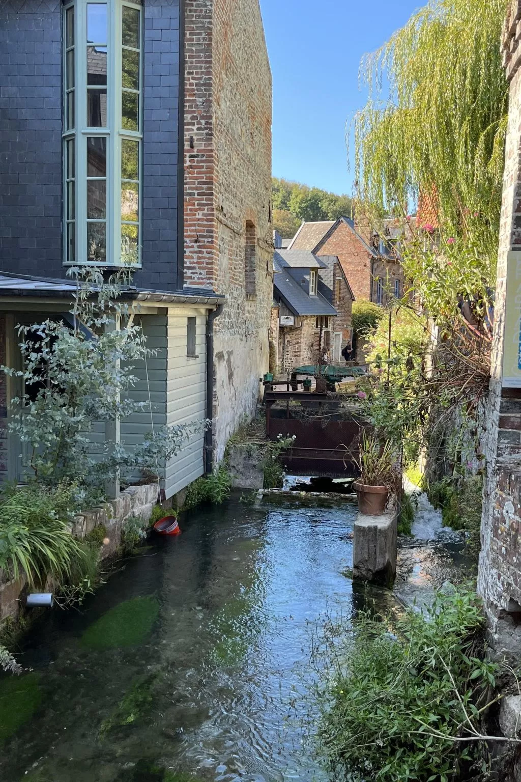 L Atelier Veulais-Buiten