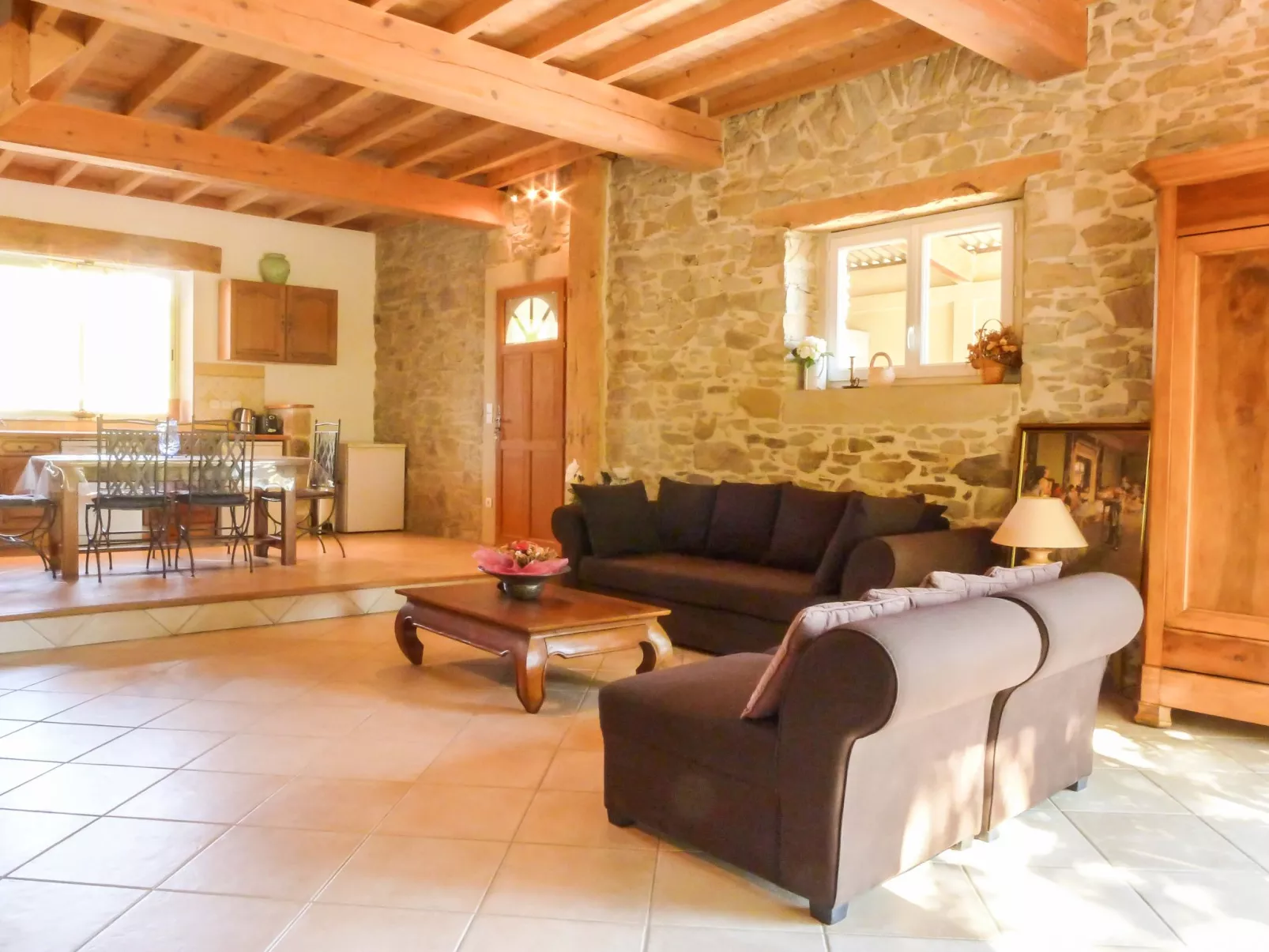 Mit eigenem Pool-Binnen