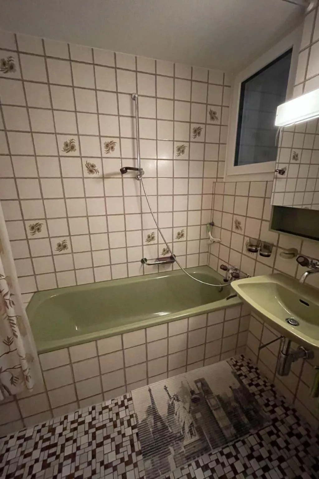 Chalet Muse-Image-tags.info