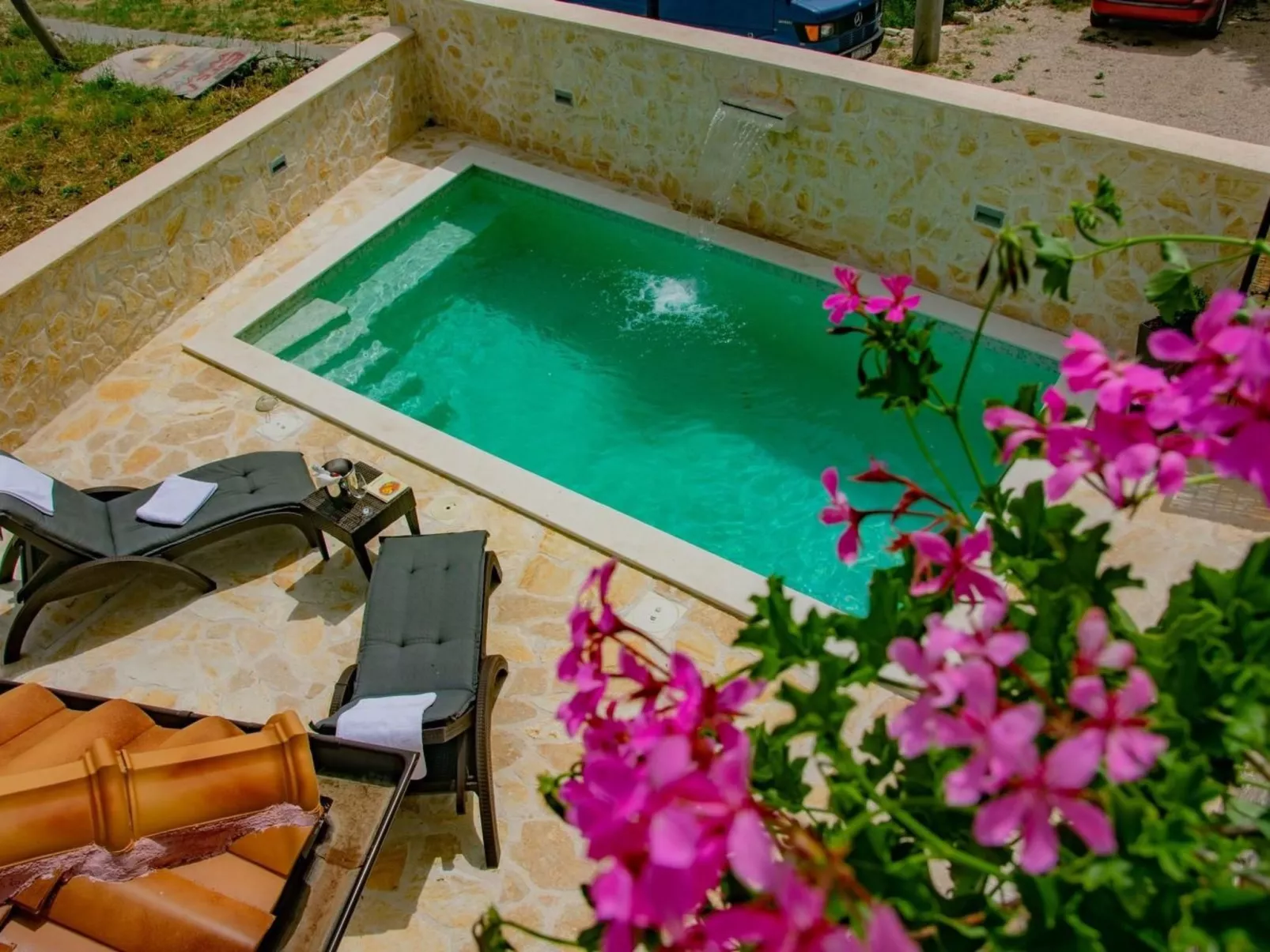 Villa Mara in Drniš-Buiten