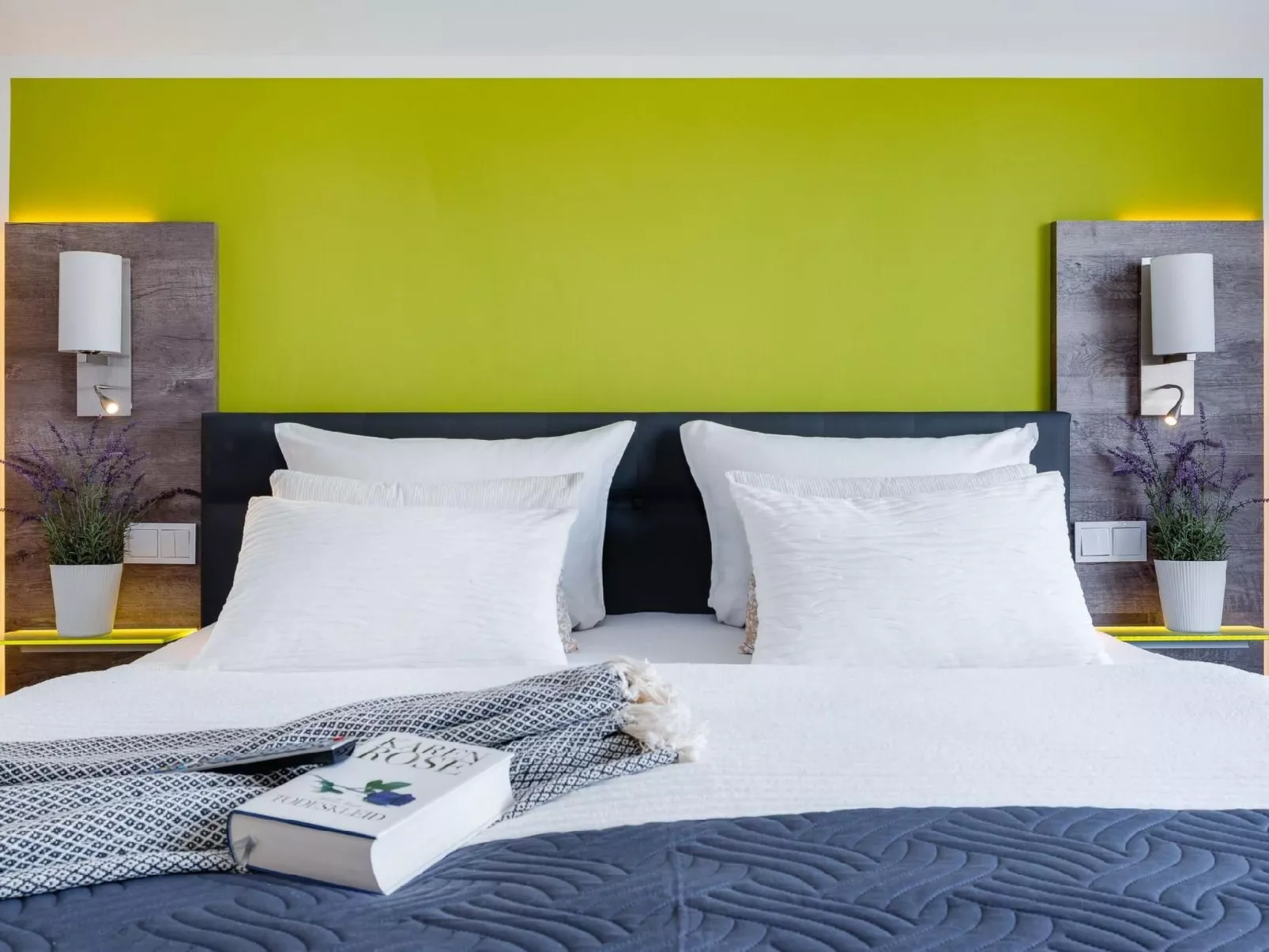 Fewo Kapitän James Cook, E-Ladesäule, Wasserbett-Binnen