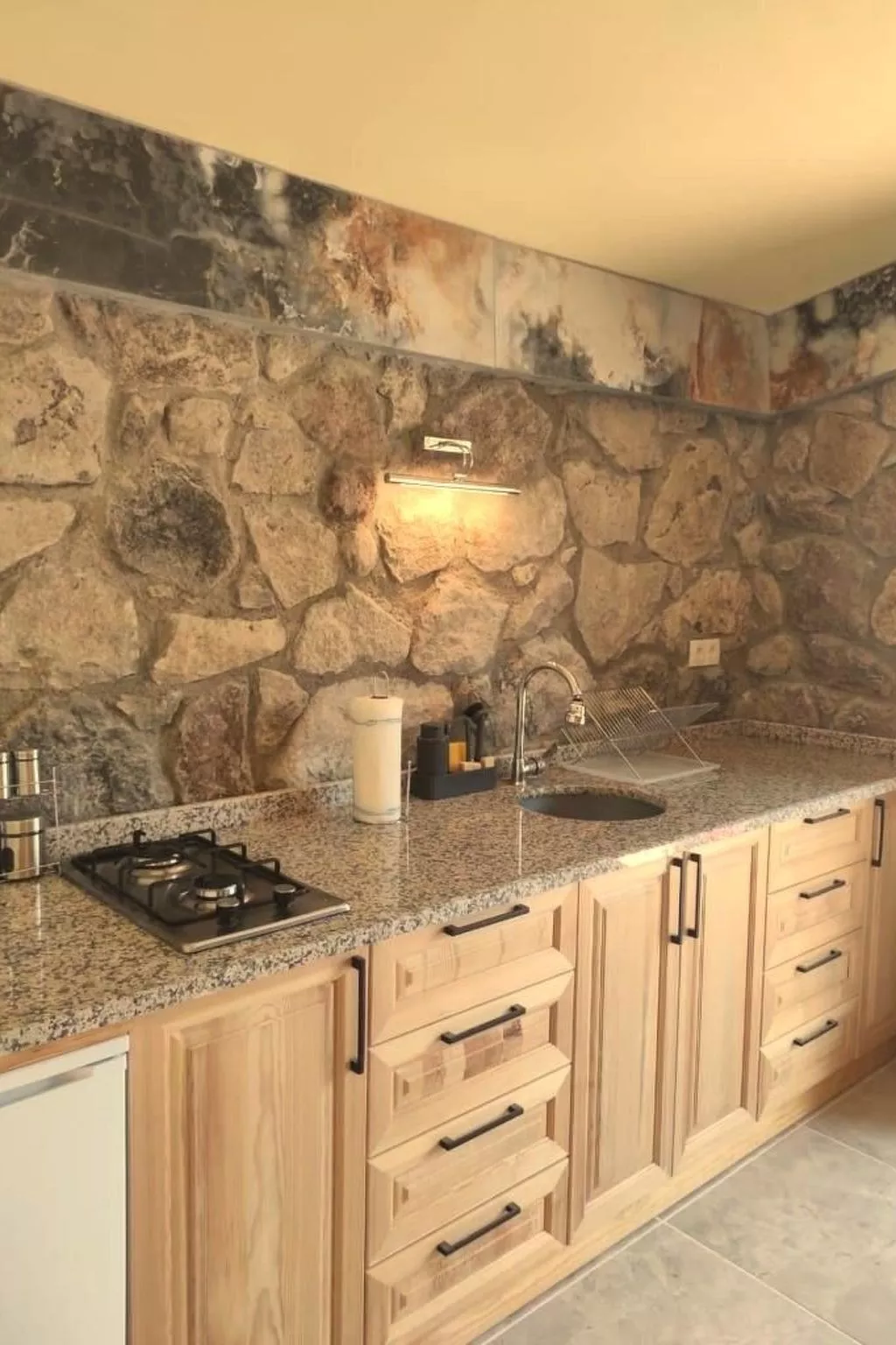 Assos Sivrice Gästehaus-Binnen