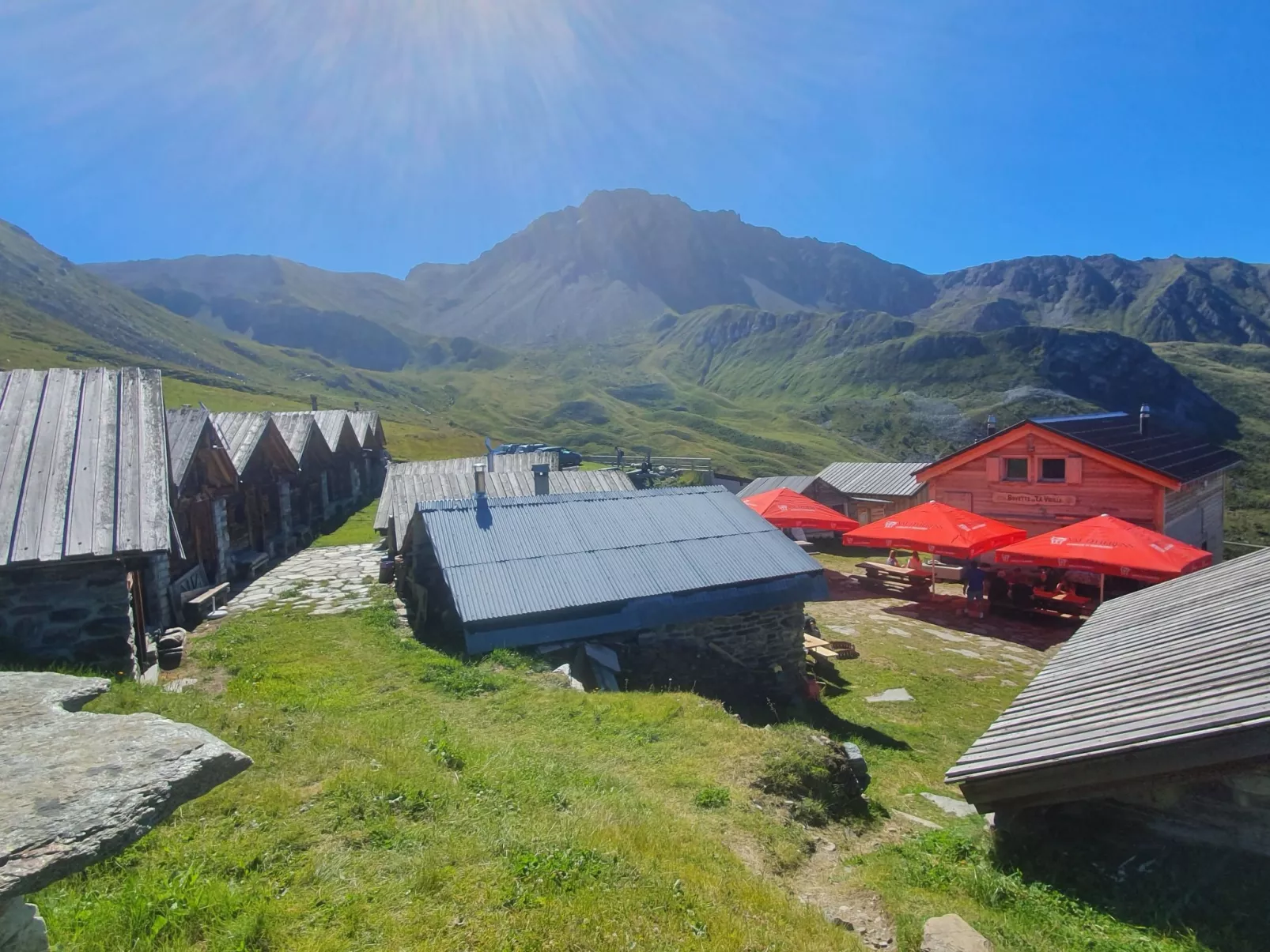 Typische Wohnung Le Ver Luisant. Val d'Hérens-Buiten