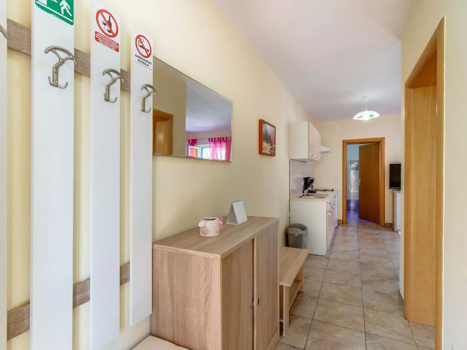 Appartement Casper mit Terrasse, Garten und Grill-Binnen