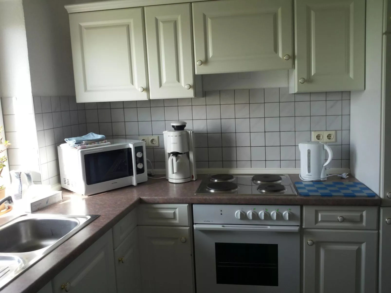 Nice Holidays-Binnen