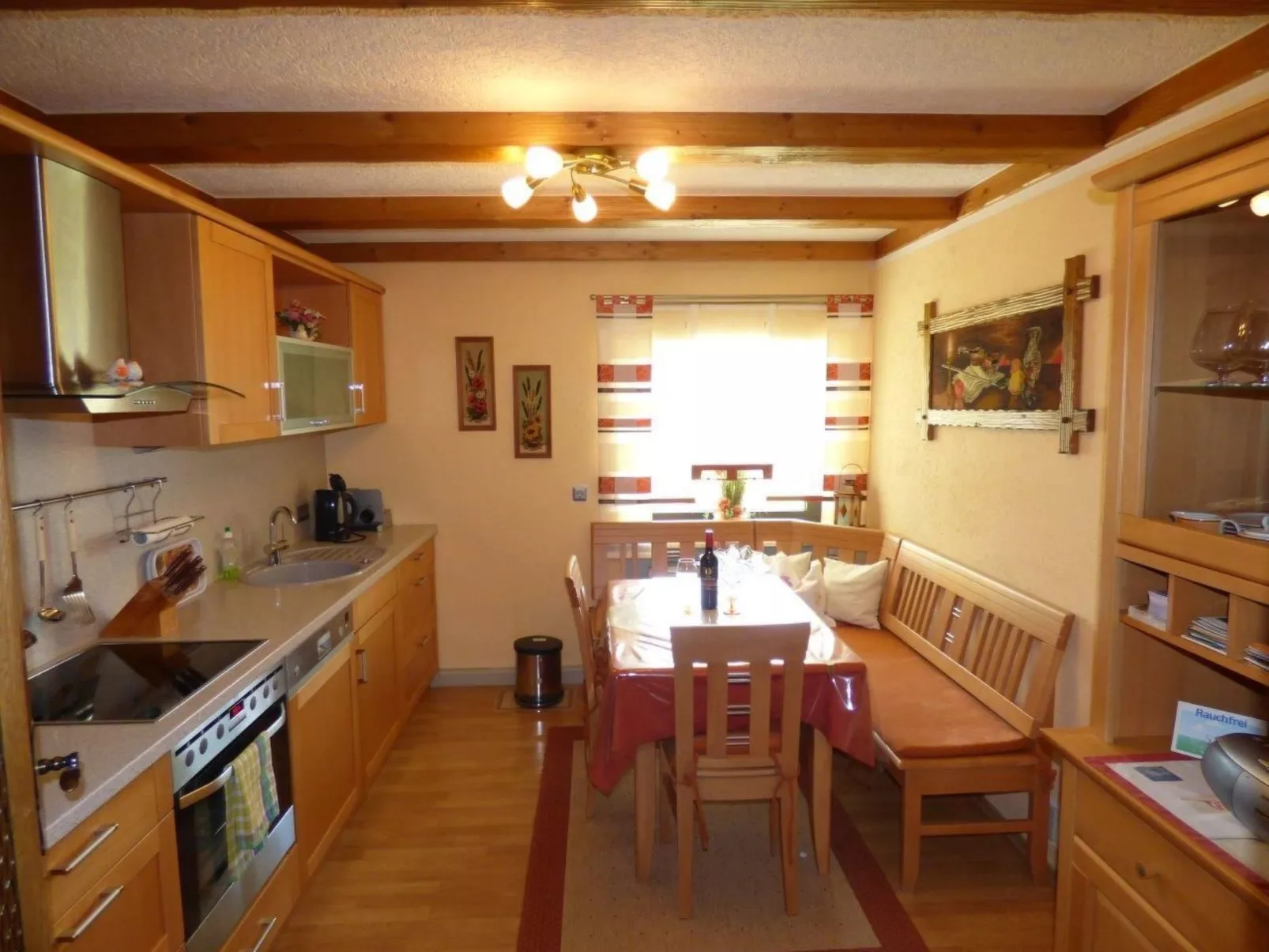 Komfortable Ferienwohnung mit Garten und Grill-Binnen