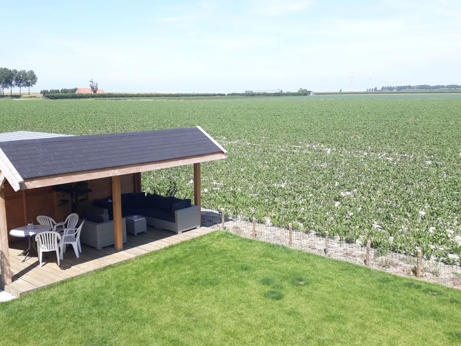 Mit privatem Garten und Terrasse-Binnen