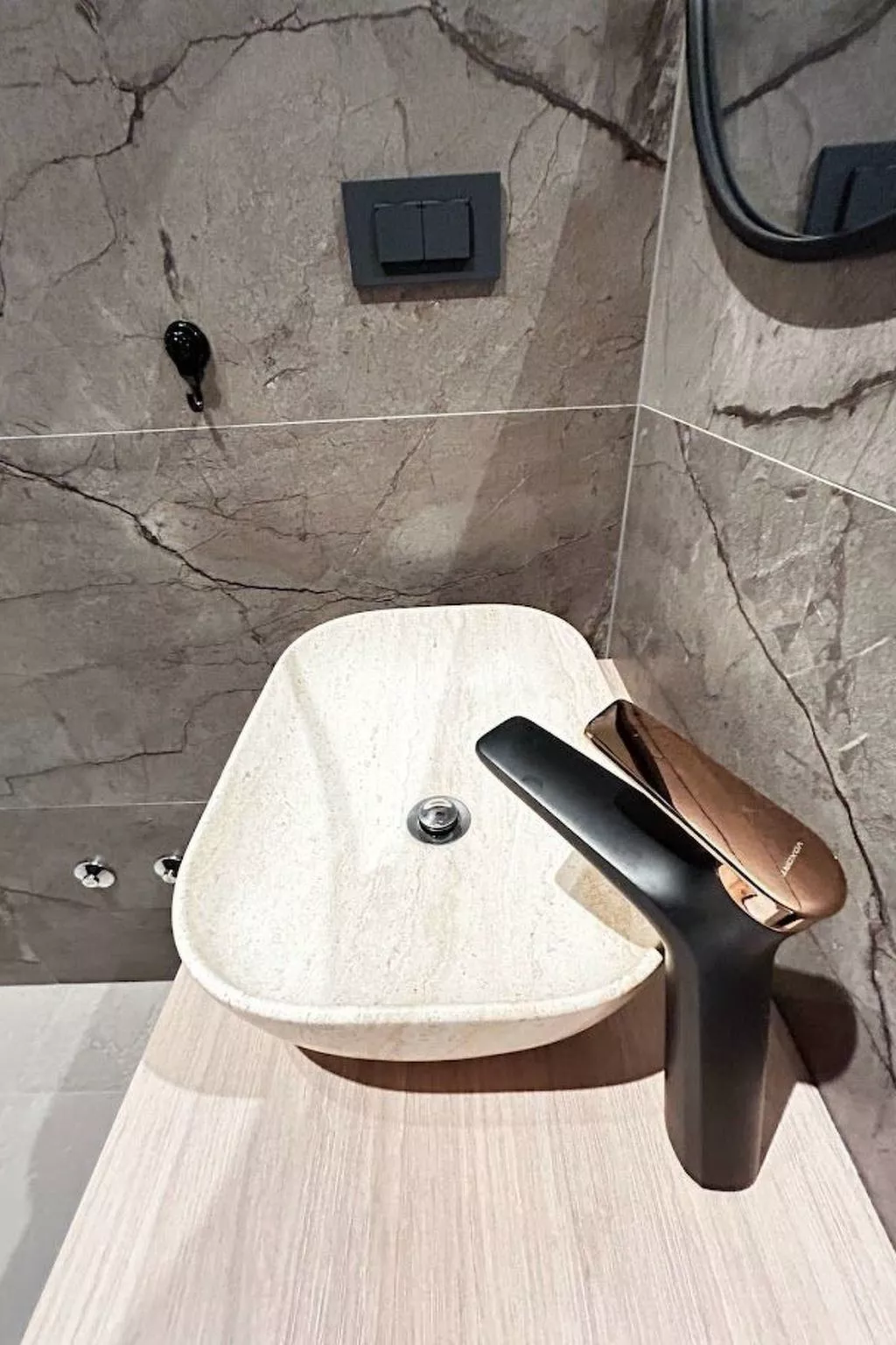 Villa Montini mit Pool und Meerblick-Binnen