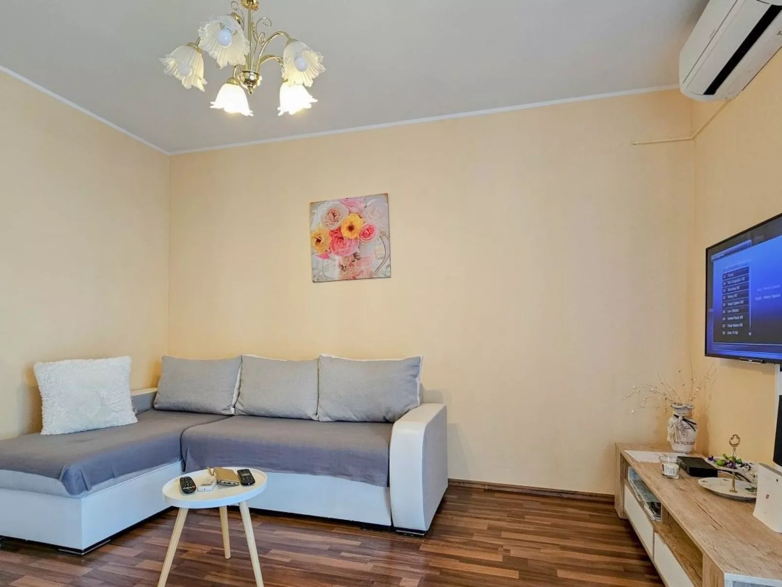 Wunderschönes Appartement in Bužinija mit Schöner Terrasse-Binnen