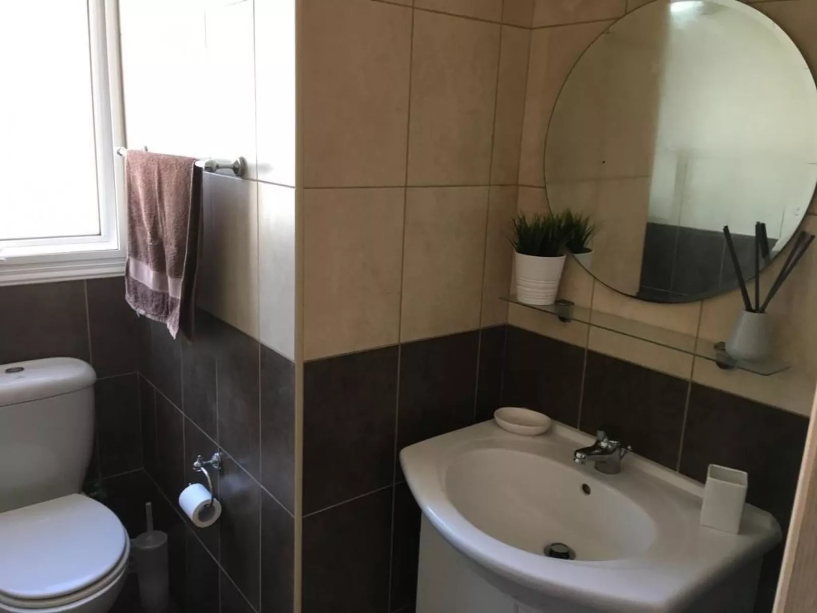 "Palmenvilla" mit privatem Balkon-Binnen