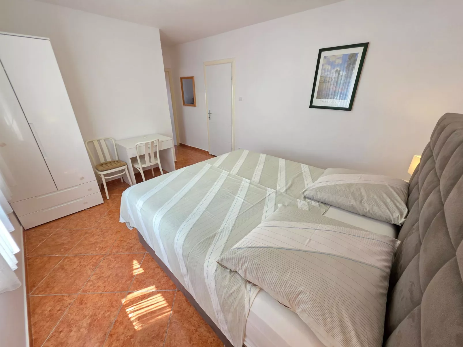 Wohnung für max. 5 Personen mit Terrasse-Binnen