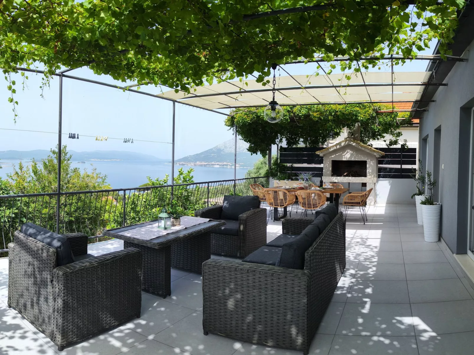 Mit Blick auf das Wasser-Binnen